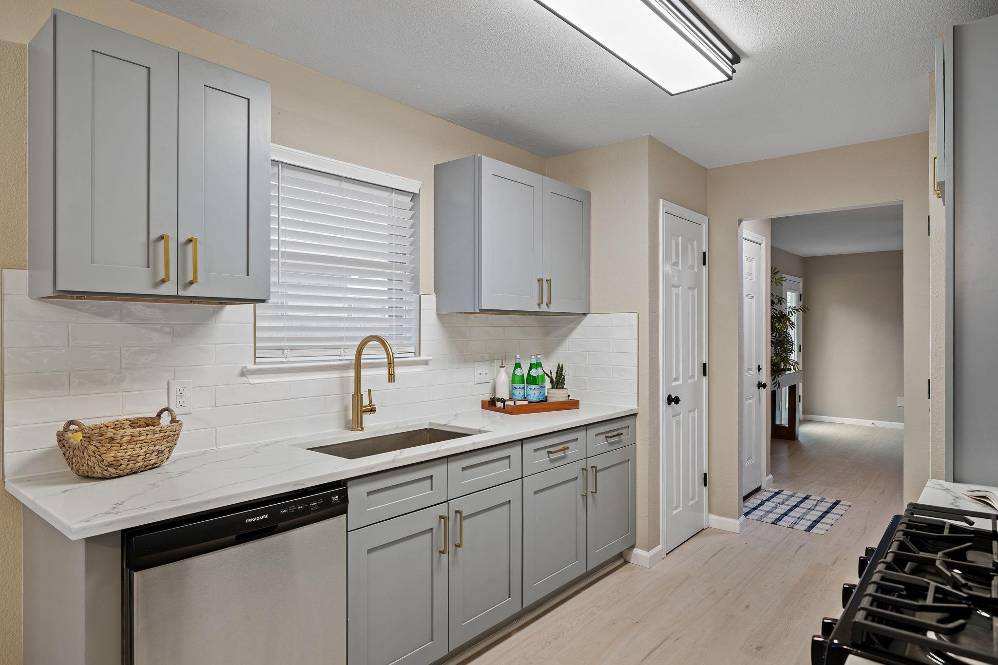 2034 Buckley Ln, Round Rock, TX 78664