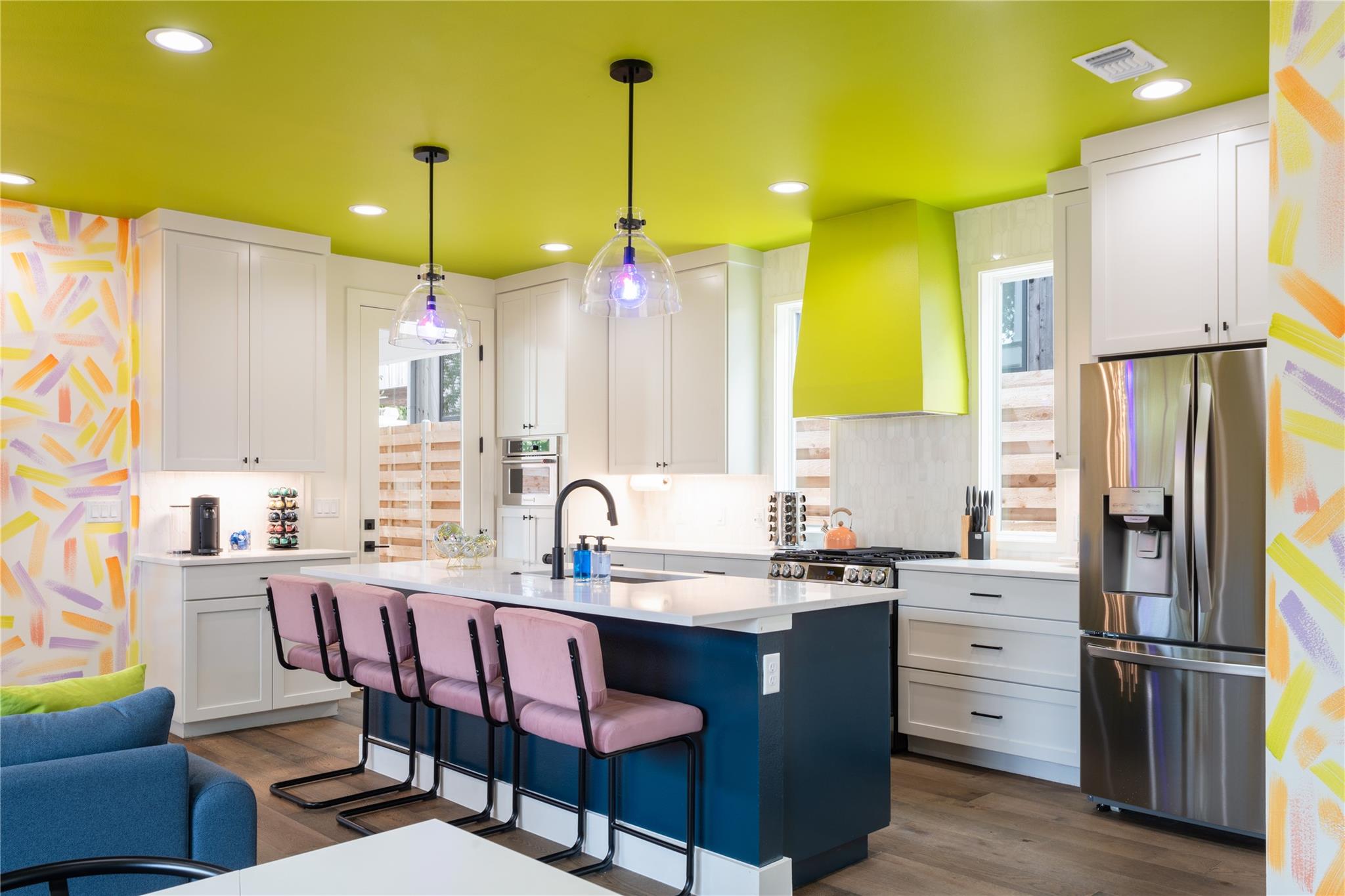 2415 E 10th St, Austin, TX 78702