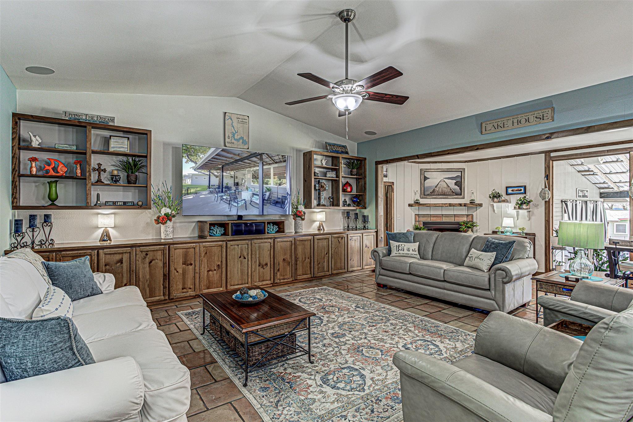 1104 Hill Circle West Dr, Granite Shoals, TX 78654