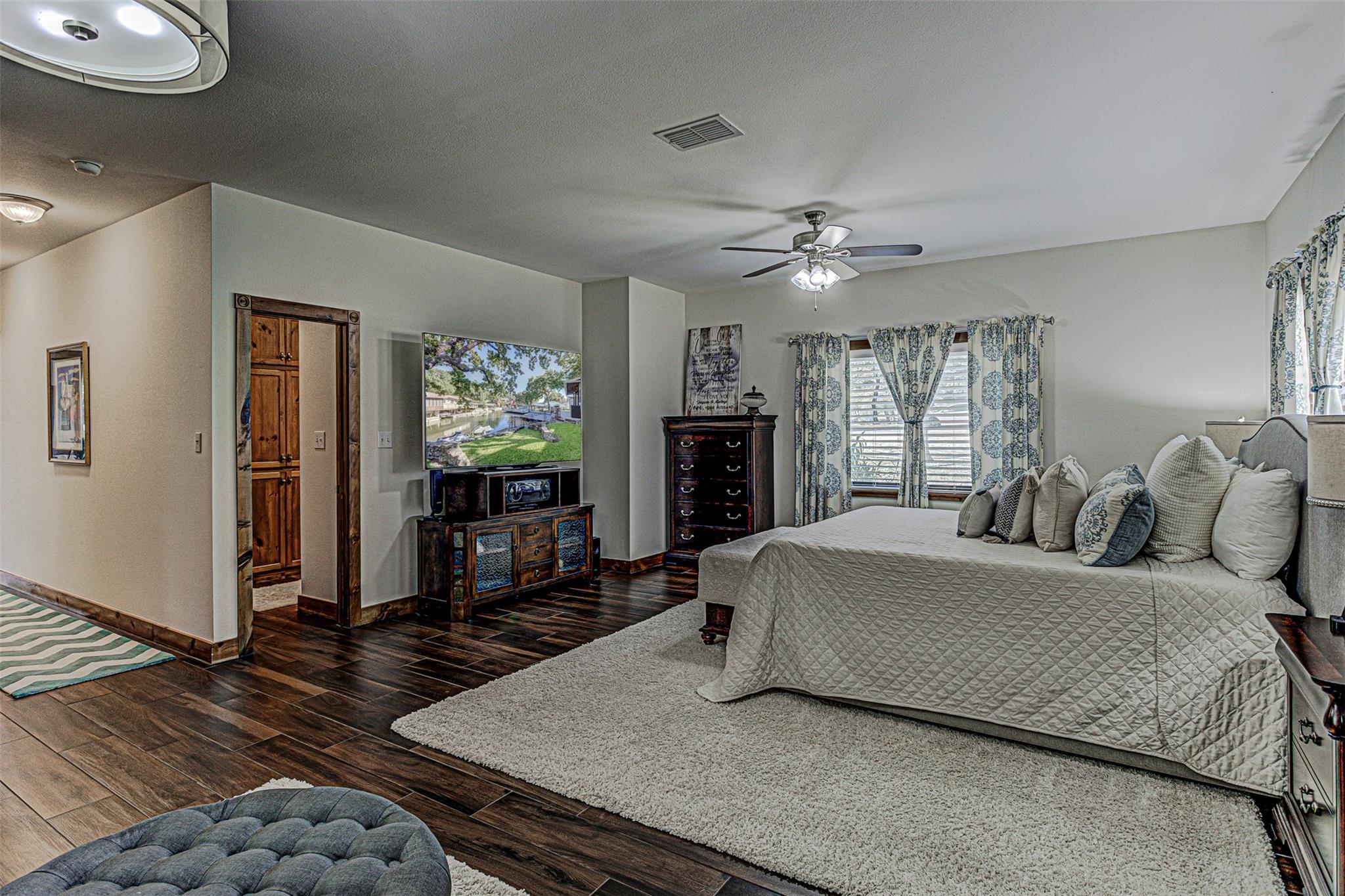 1104 Hill Circle West Dr, Granite Shoals, TX 78654