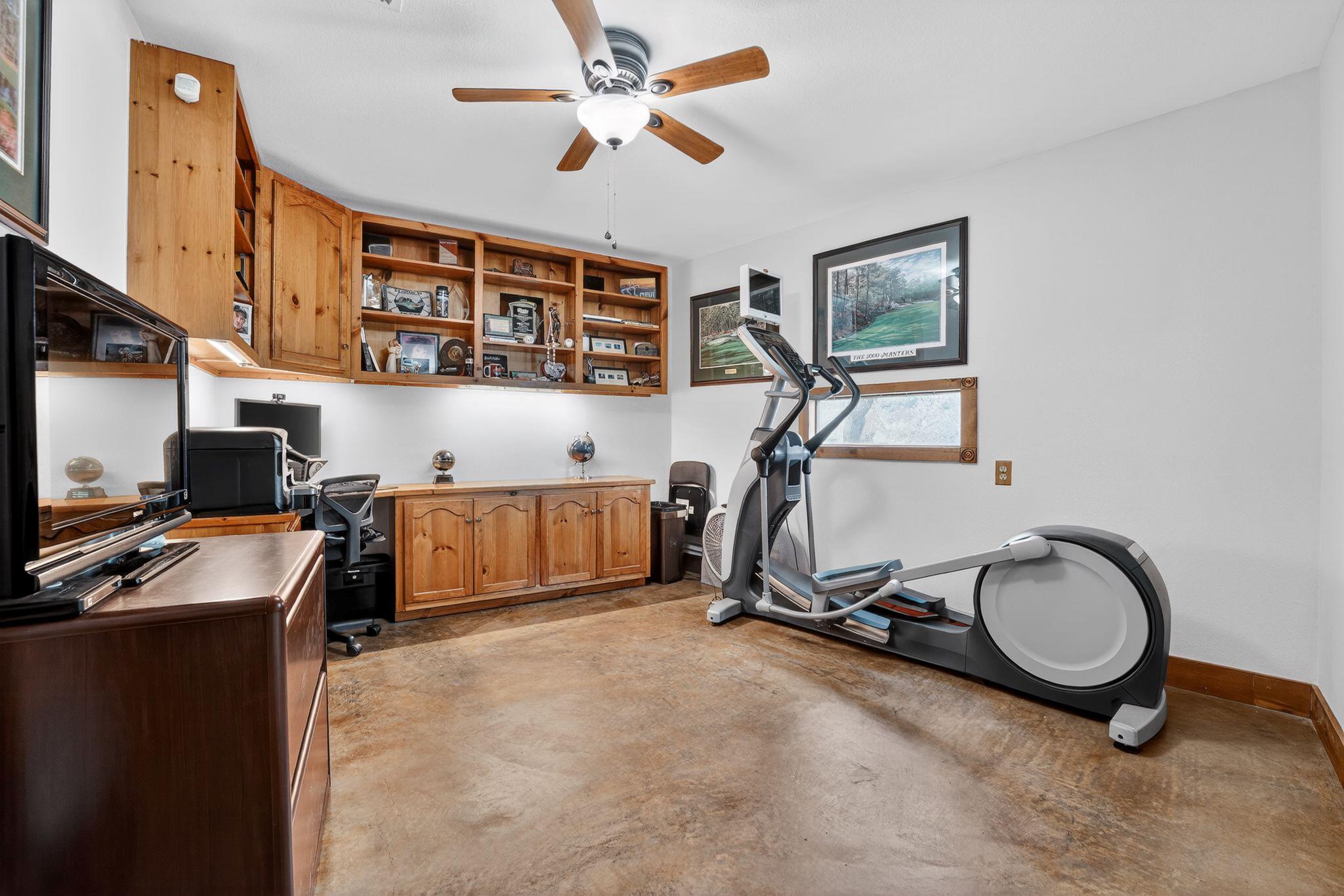 1104 Hill Circle West Dr, Granite Shoals, TX 78654