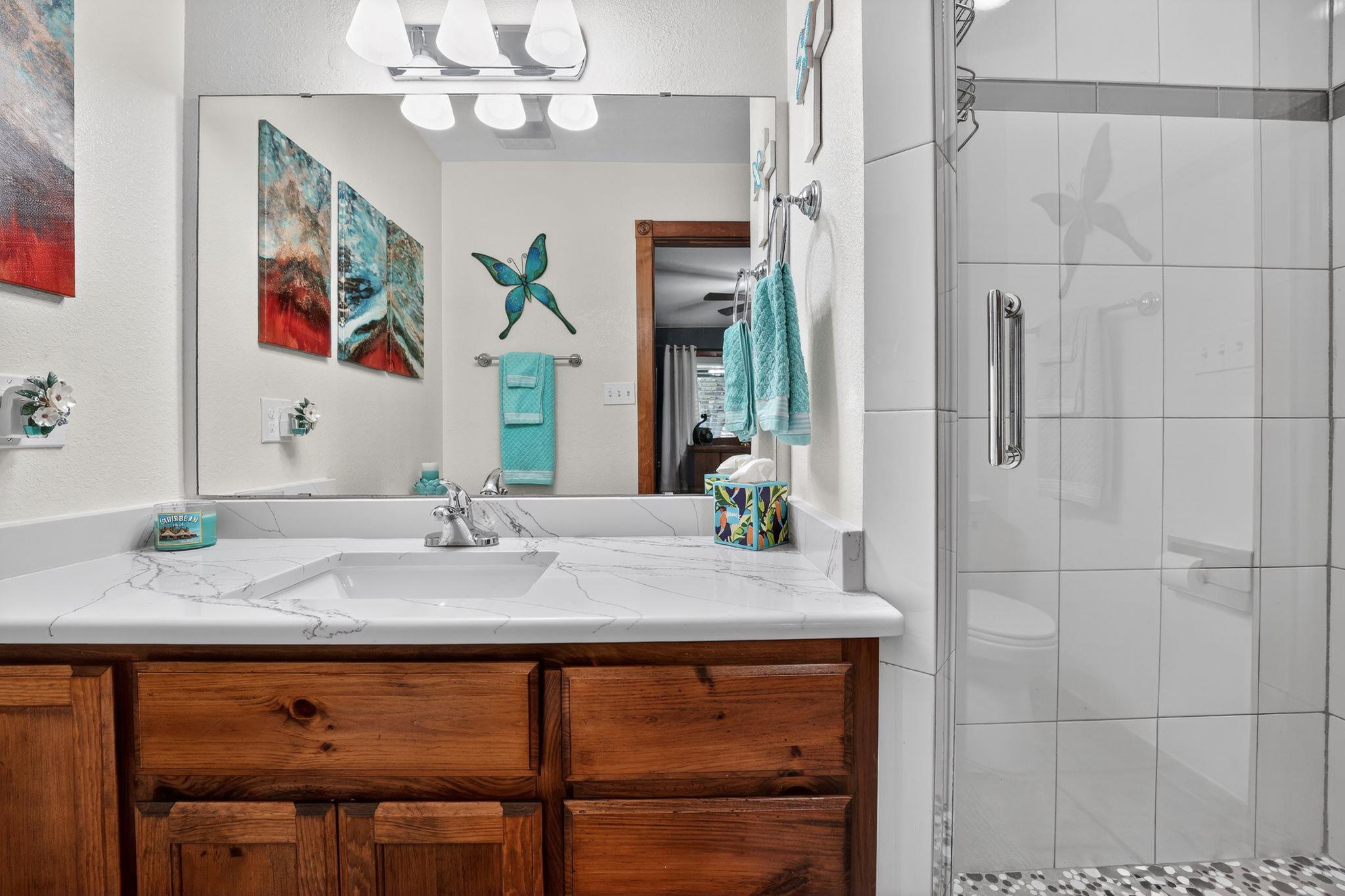 1104 Hill Circle West Dr, Granite Shoals, TX 78654