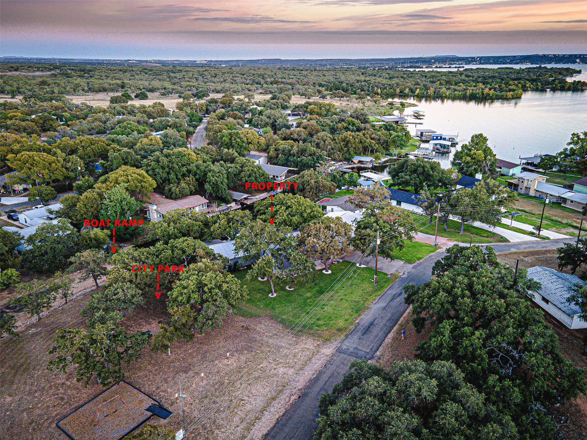 1104 Hill Circle West Dr, Granite Shoals, TX 78654