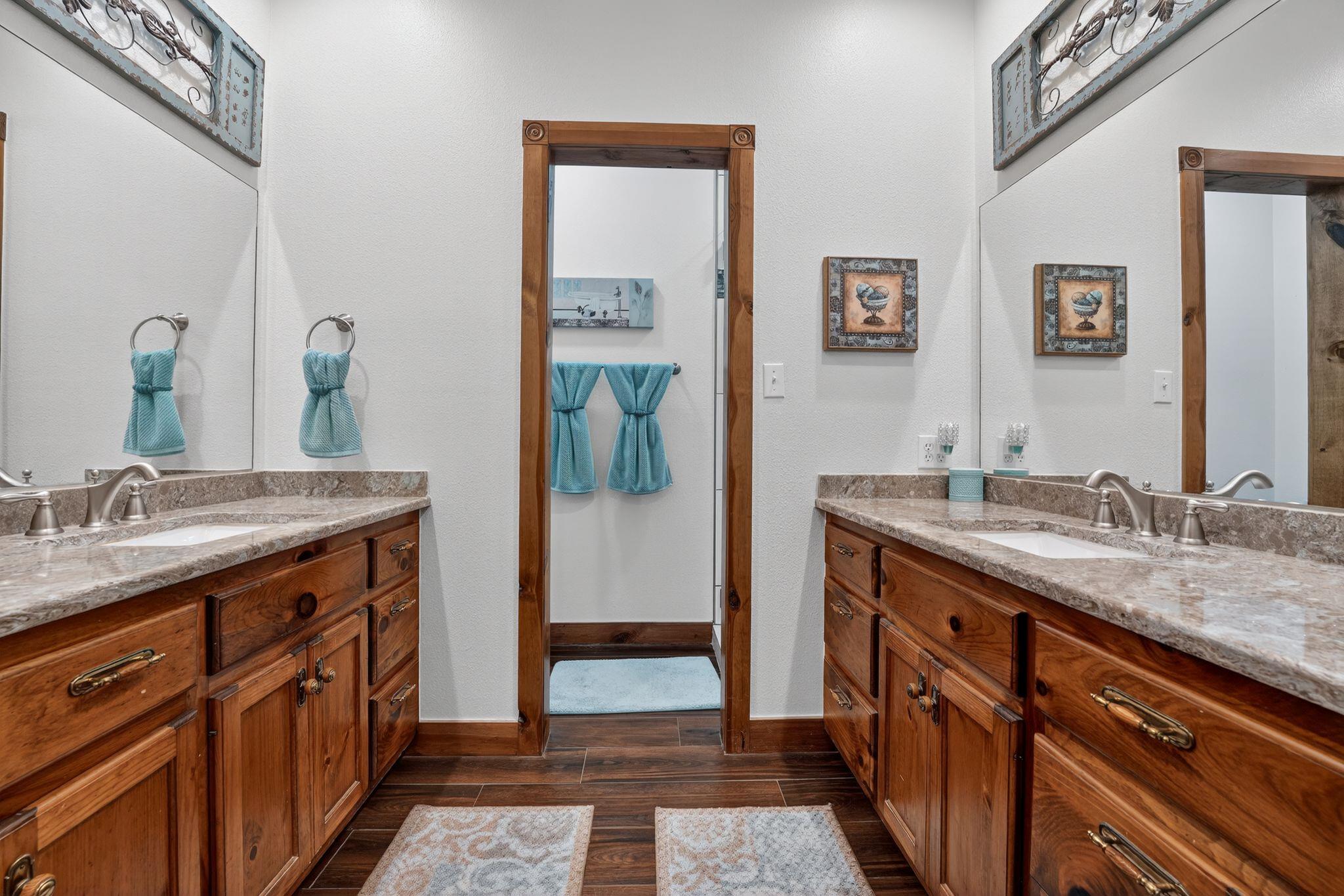 1104 Hill Circle West Dr, Granite Shoals, TX 78654