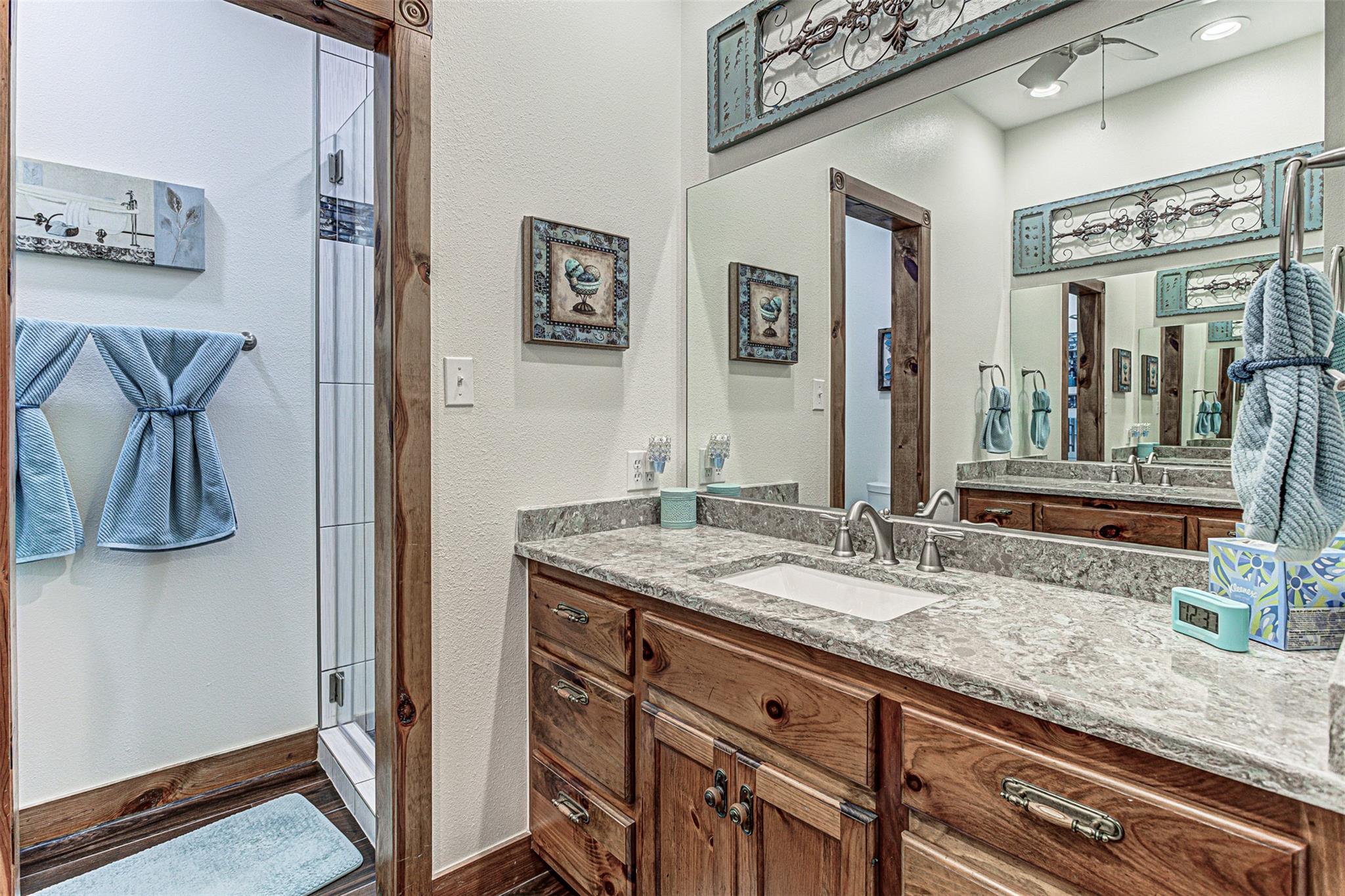 1104 Hill Circle West Dr, Granite Shoals, TX 78654