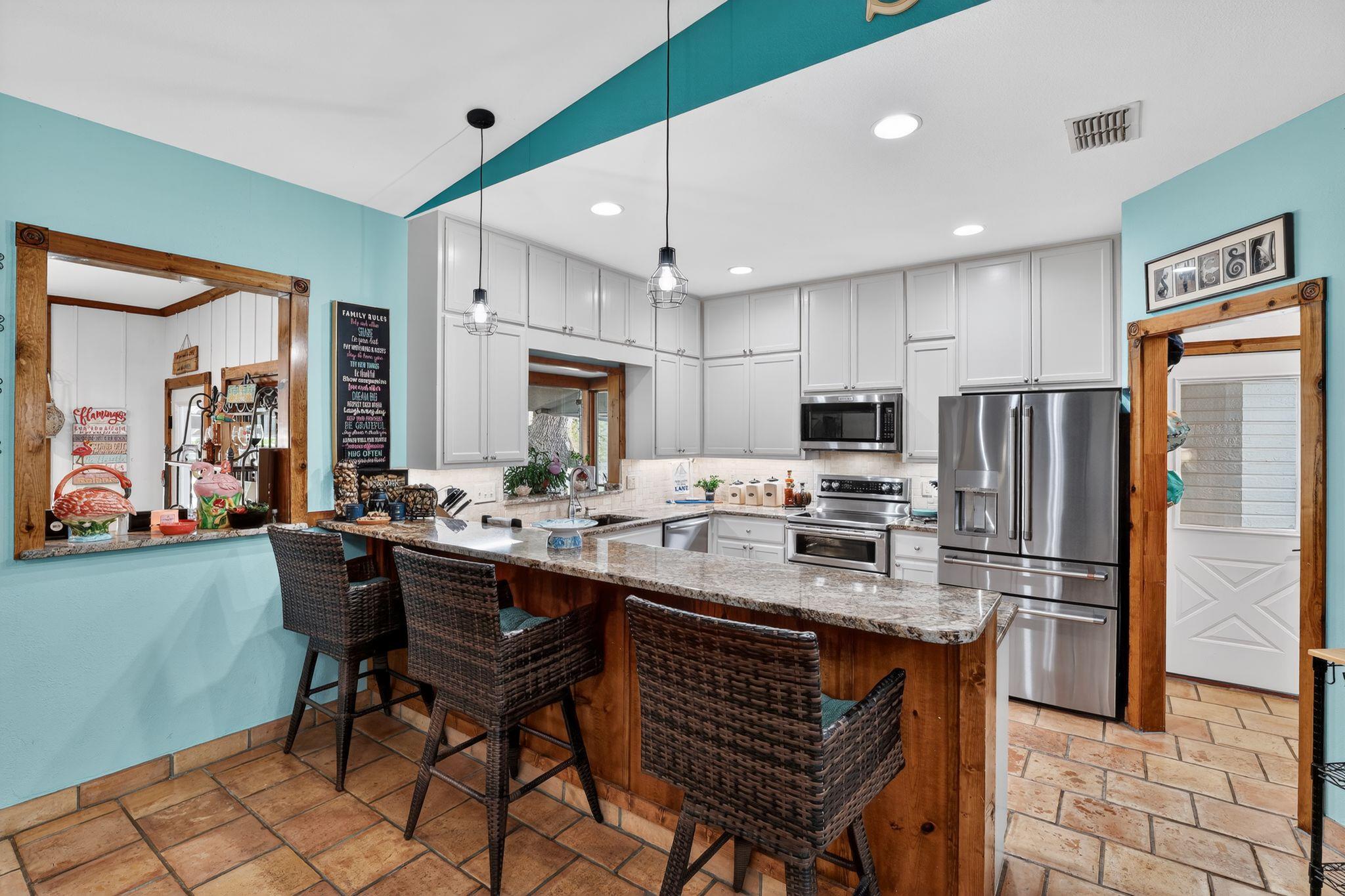 1104 Hill Circle West Dr, Granite Shoals, TX 78654