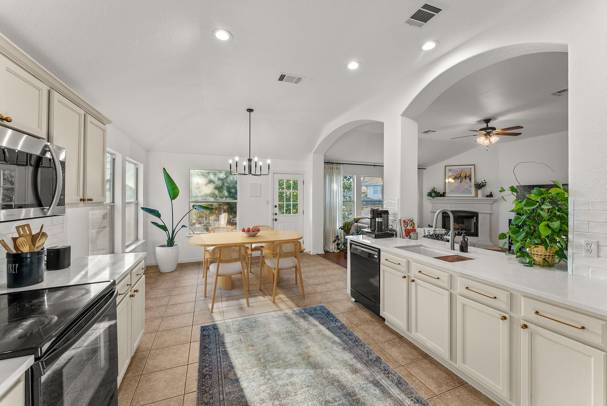 4111 Flintwood Ln, Round Rock, TX 78665