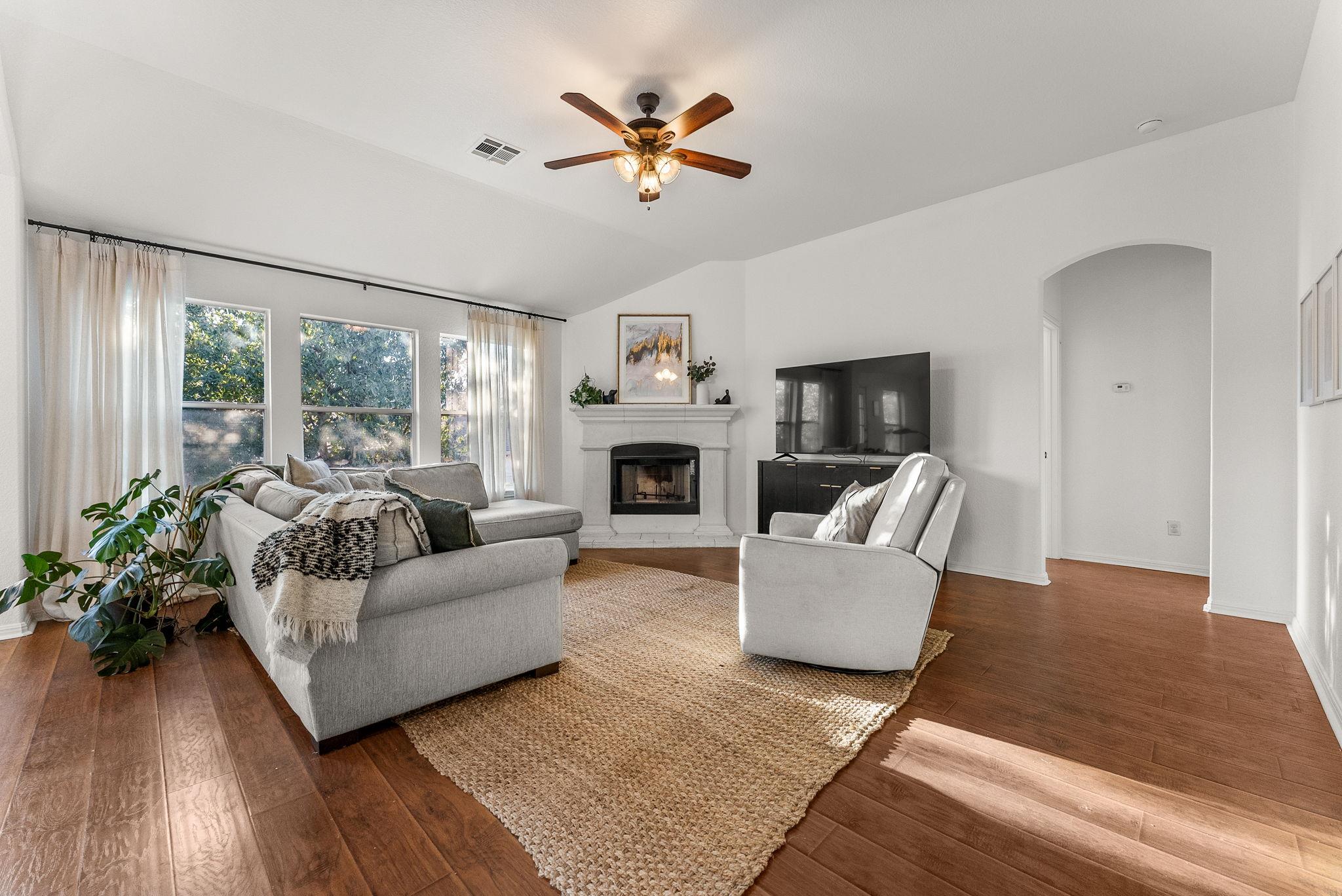 4111 Flintwood Ln, Round Rock, TX 78665