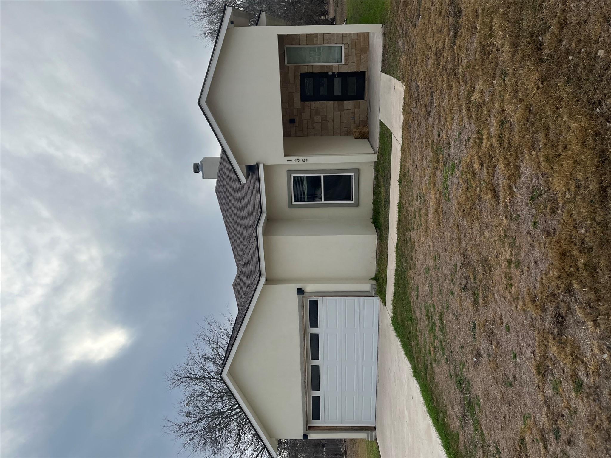 135 Koele Ct, Bastrop, TX 78602