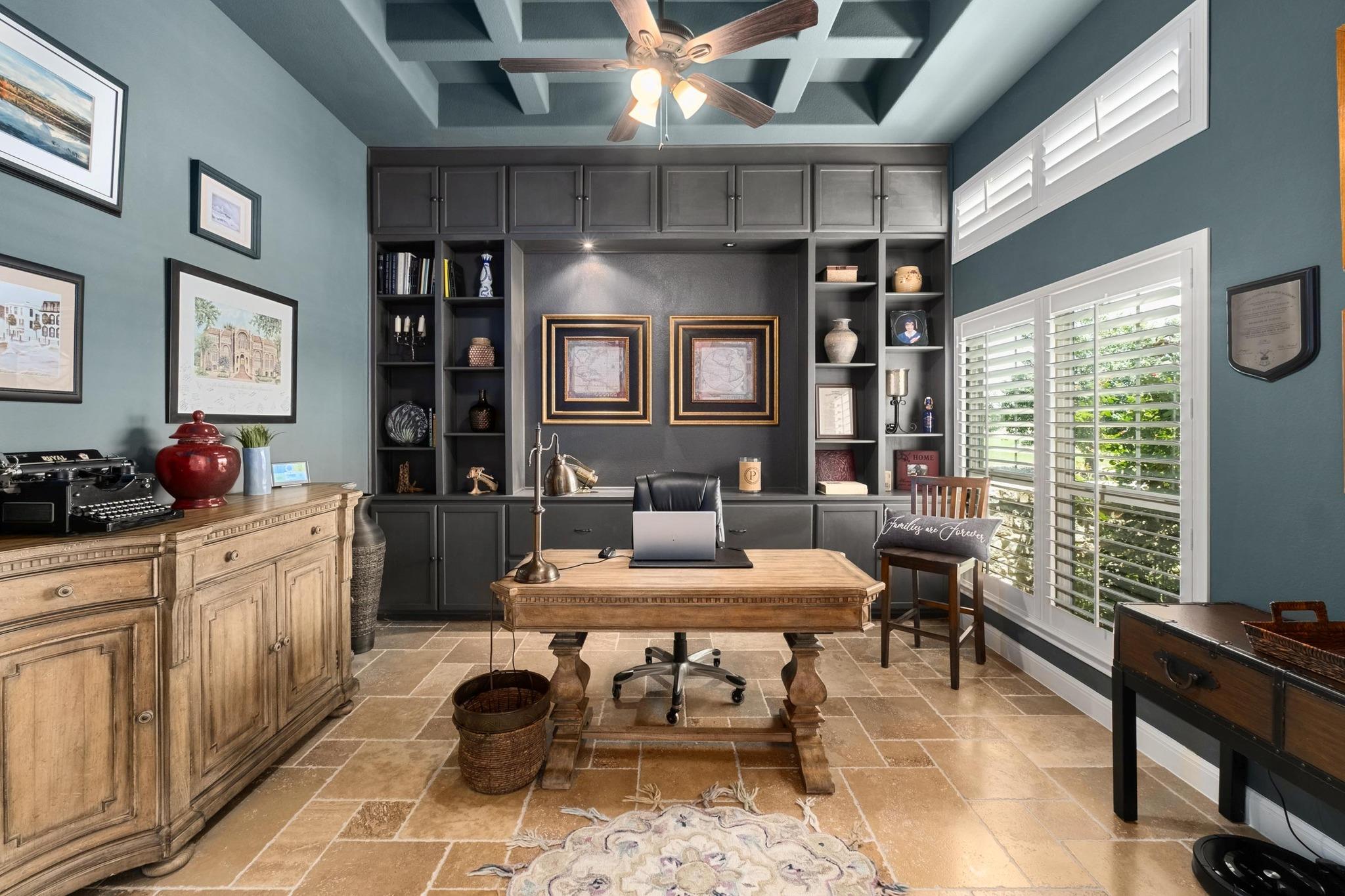 120 Applewood Dr, Driftwood, TX 78619