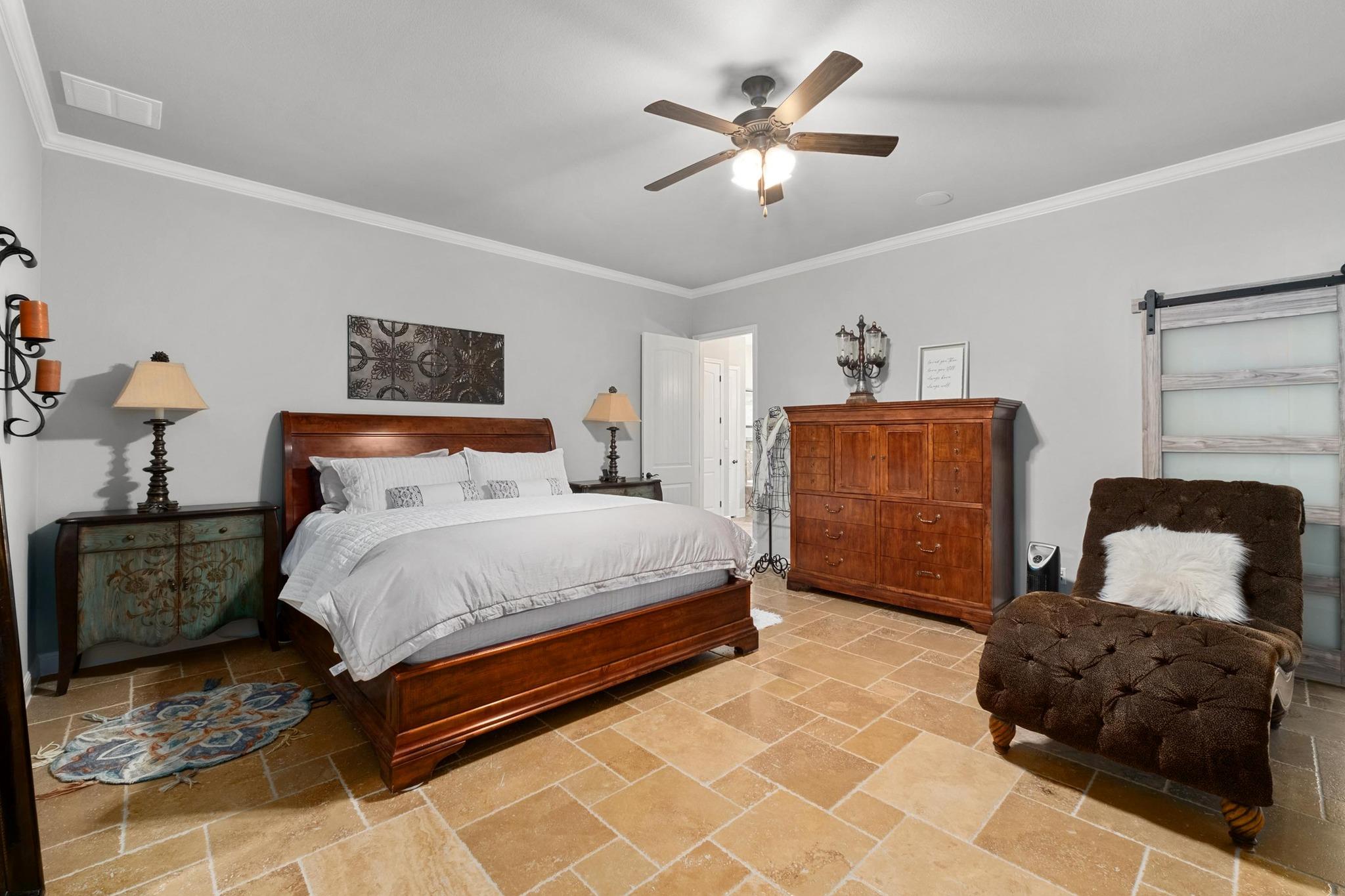 120 Applewood Dr, Driftwood, TX 78619