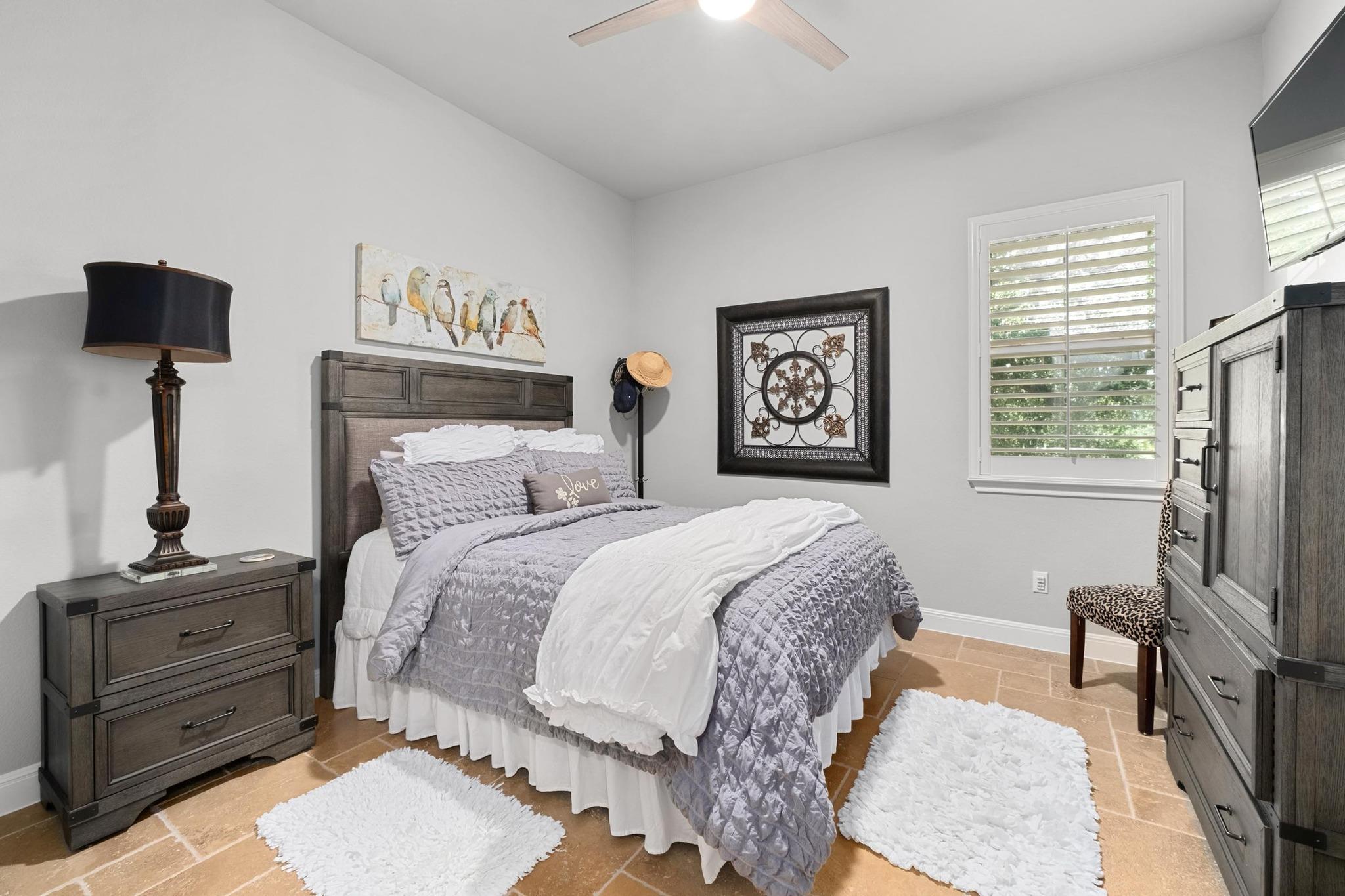 120 Applewood Dr, Driftwood, TX 78619