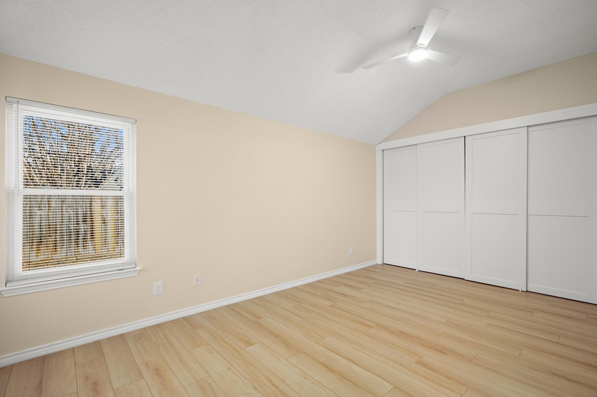 909 Clearwater Trl, Round Rock, TX 78664