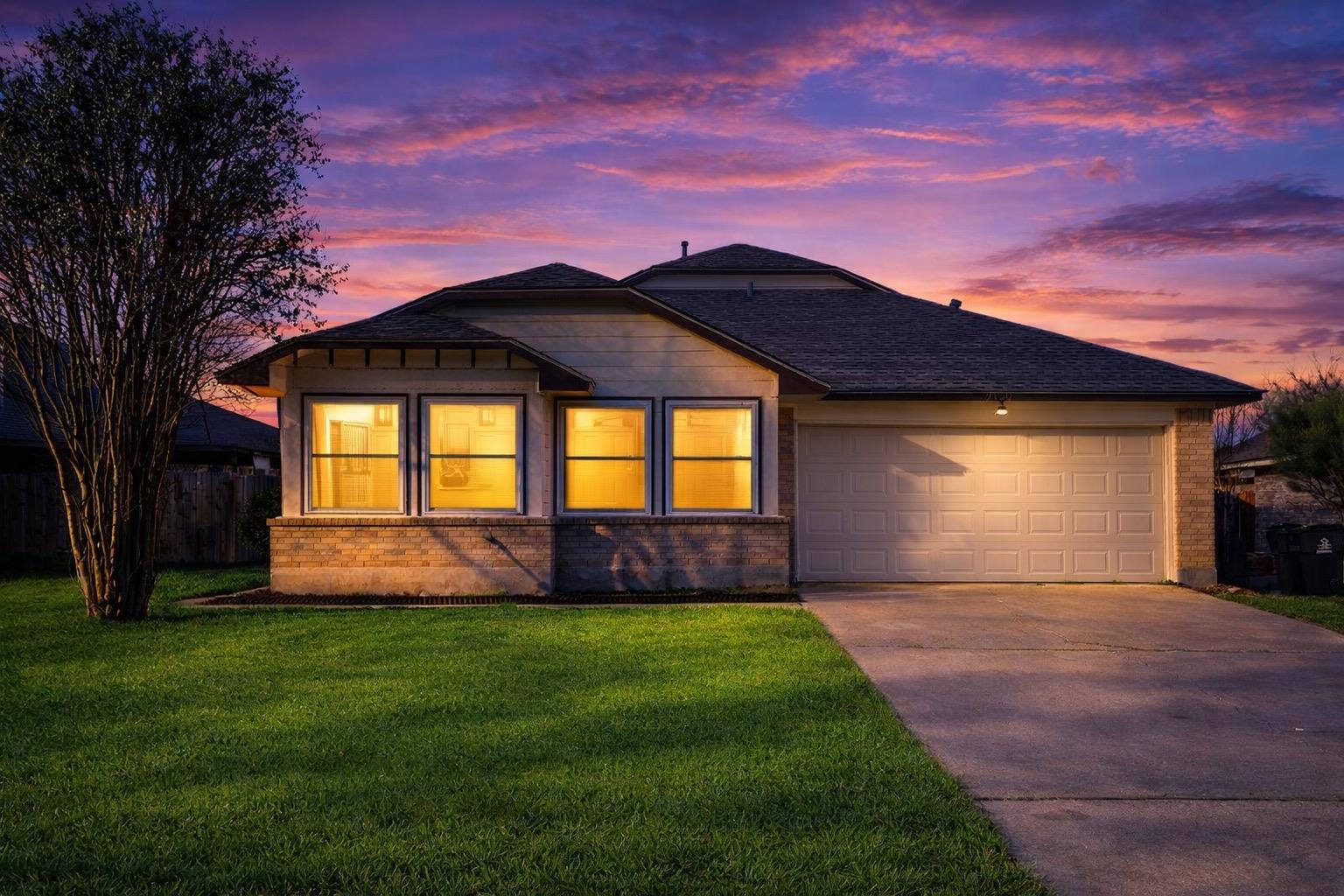 909 Clearwater Trl, Round Rock, TX 78664