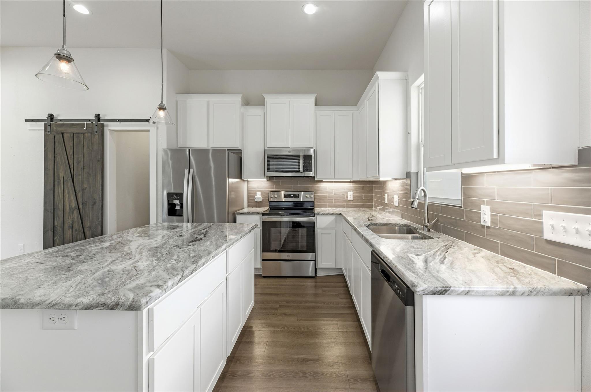 135 Koele Ct, Bastrop, TX 78602