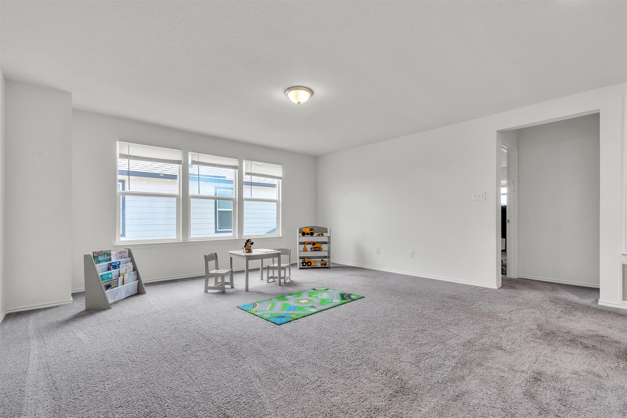 282 Crimson Ln, Kyle, TX 78640