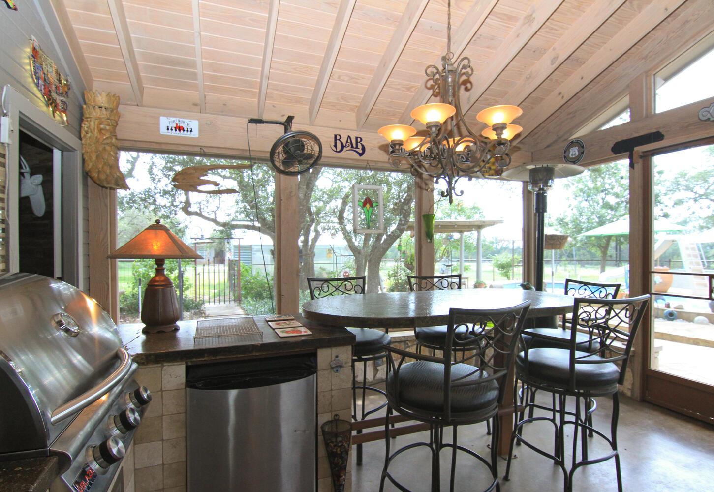 219 Young Ranch Rd, Georgetown, TX 78633