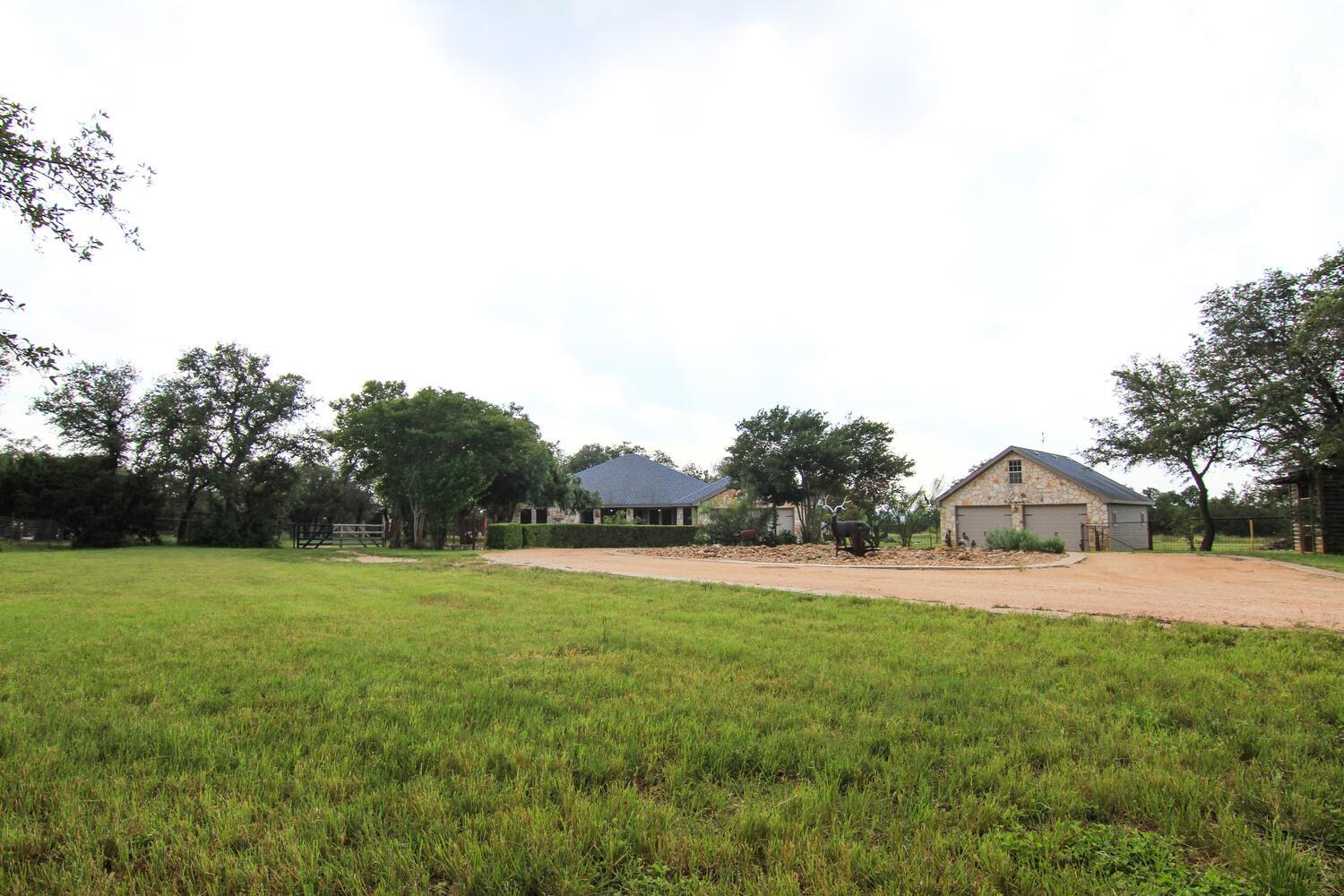 219 Young Ranch Rd, Georgetown, TX 78633