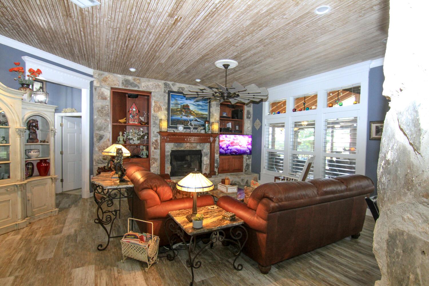 219 Young Ranch Rd, Georgetown, TX 78633