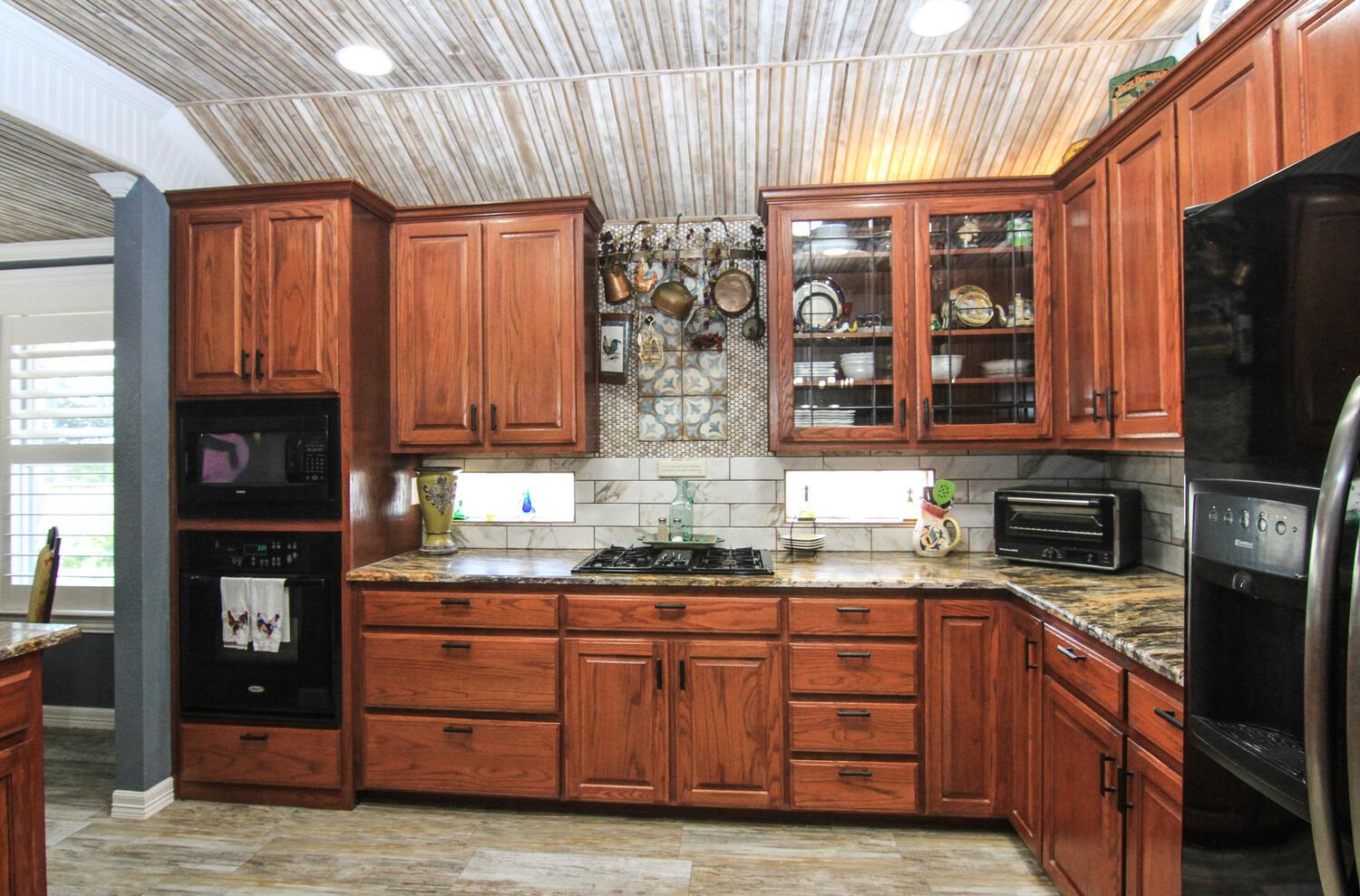 219 Young Ranch Rd, Georgetown, TX 78633