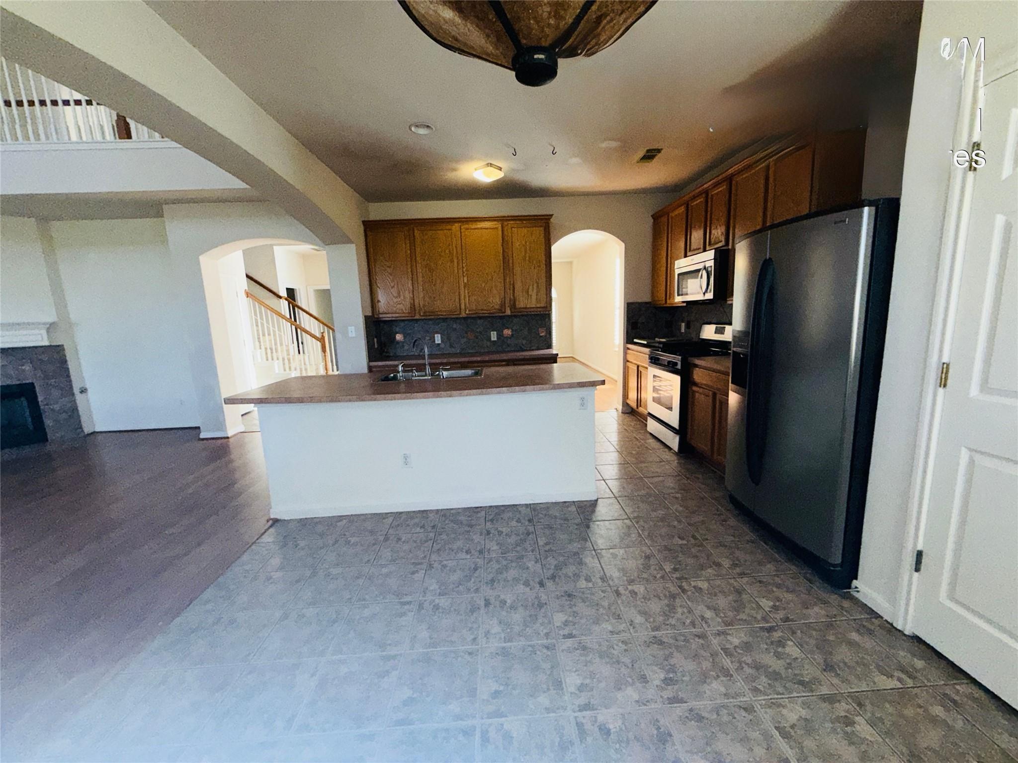 1124 Winding Creek Pl, Round Rock, TX 78665