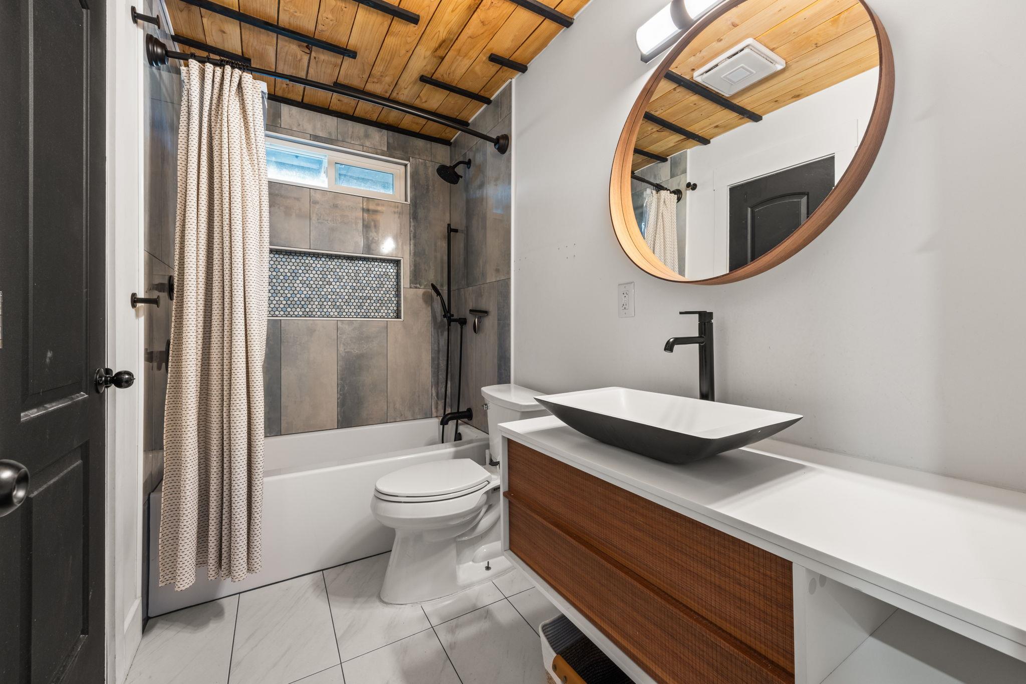 6904 Cherry Meadow Dr, Austin, TX 78745