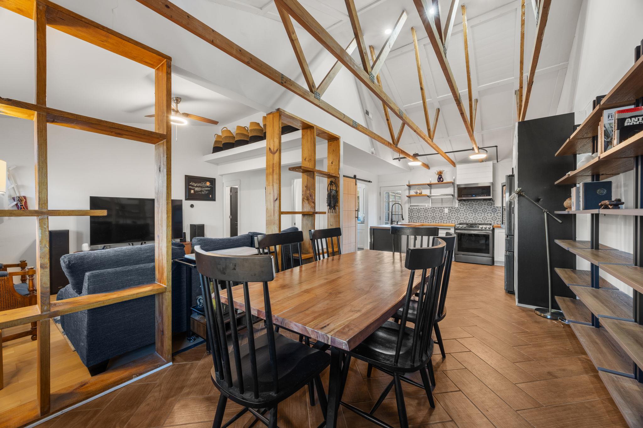 6904 Cherry Meadow Dr, Austin, TX 78745