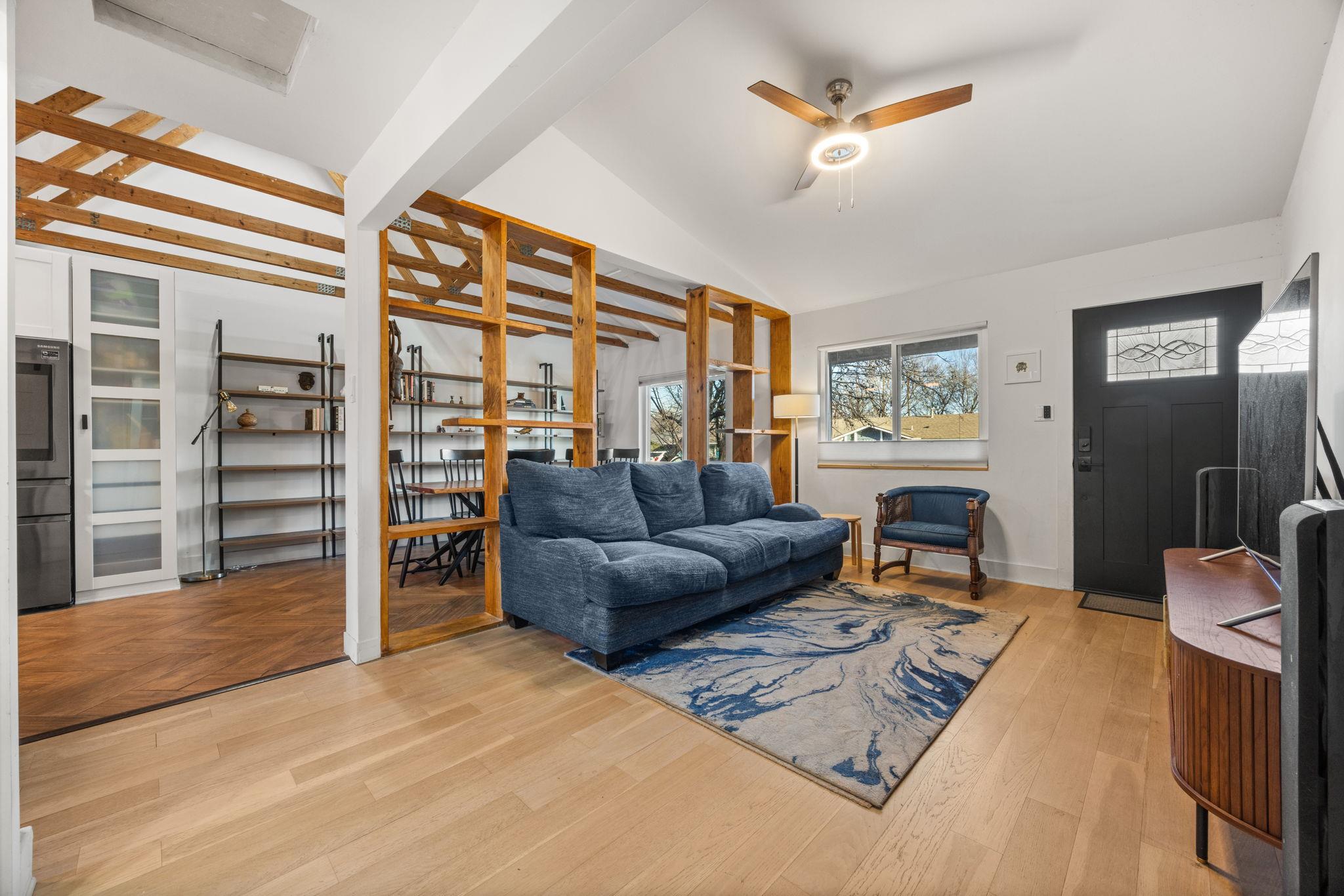 6904 Cherry Meadow Dr, Austin, TX 78745