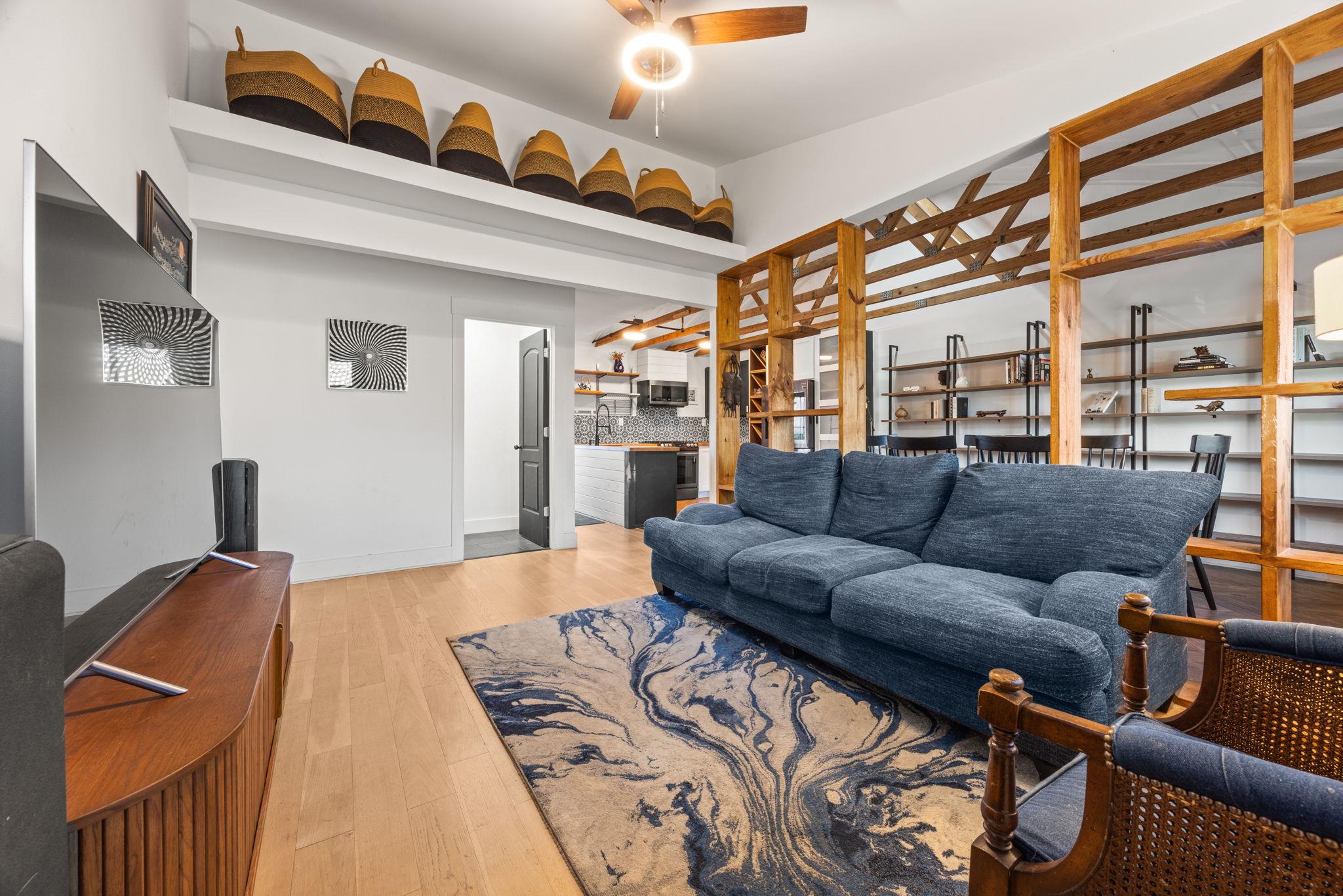 6904 Cherry Meadow Dr, Austin, TX 78745