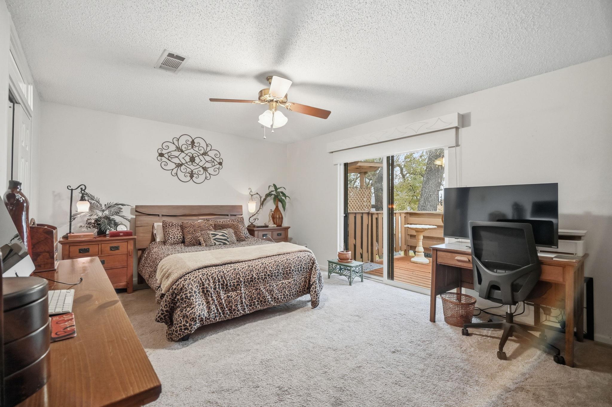 49 Oaks Pl, Lago Vista, TX 78645