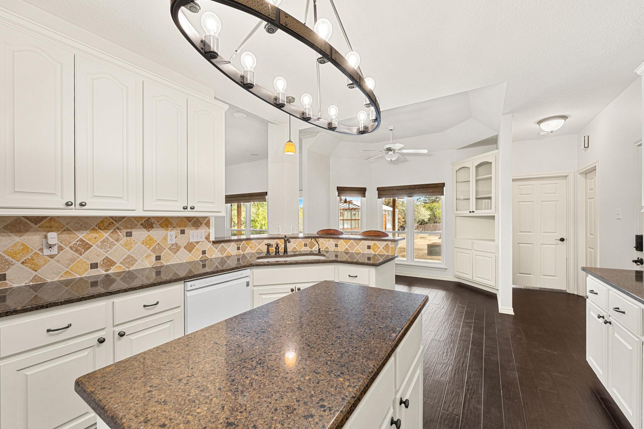 1011 Fountainwood Dr, Georgetown, TX 78633