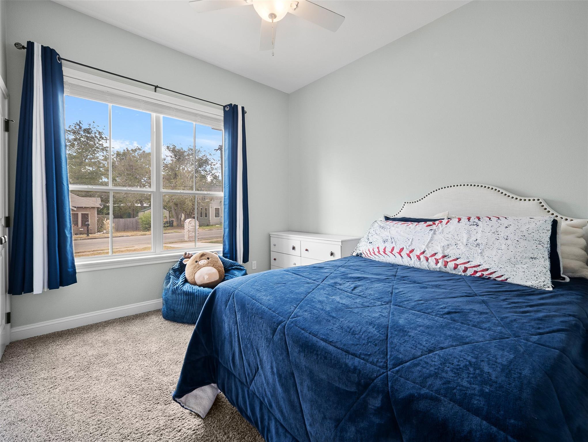 1205 N Avenue G, Shiner, TX 77984