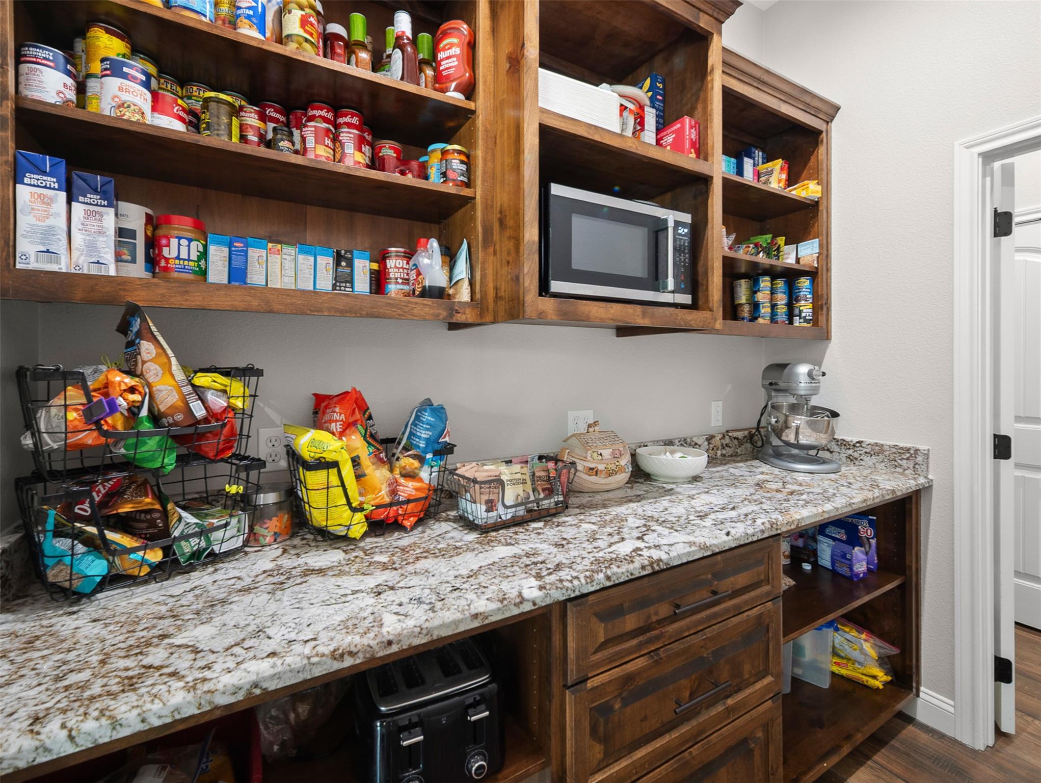 1205 N Avenue G, Shiner, TX 77984