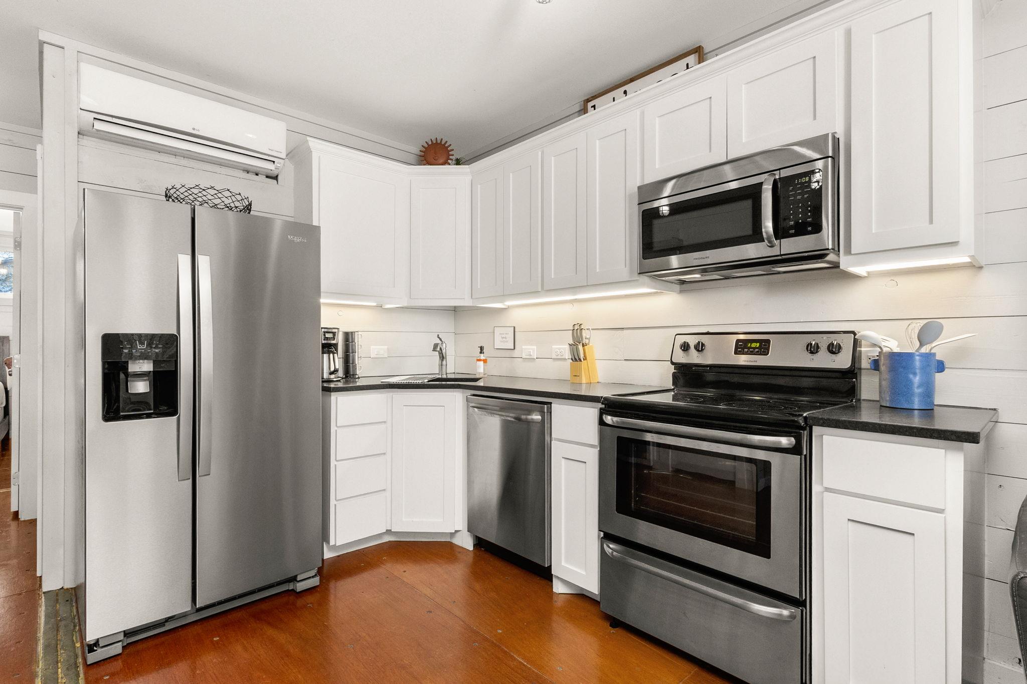 9035 Fm 725, McQueeney, TX 78123