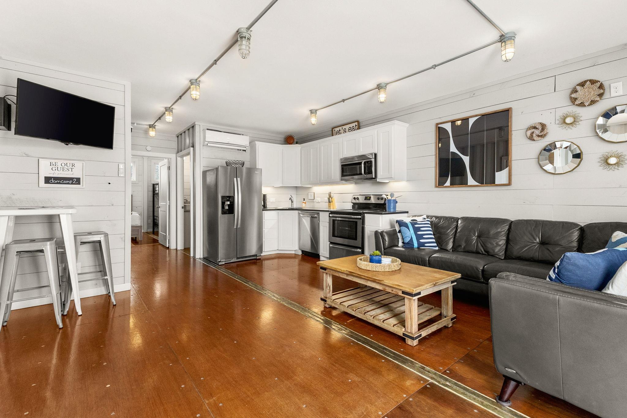 9035 Fm 725, McQueeney, TX 78123