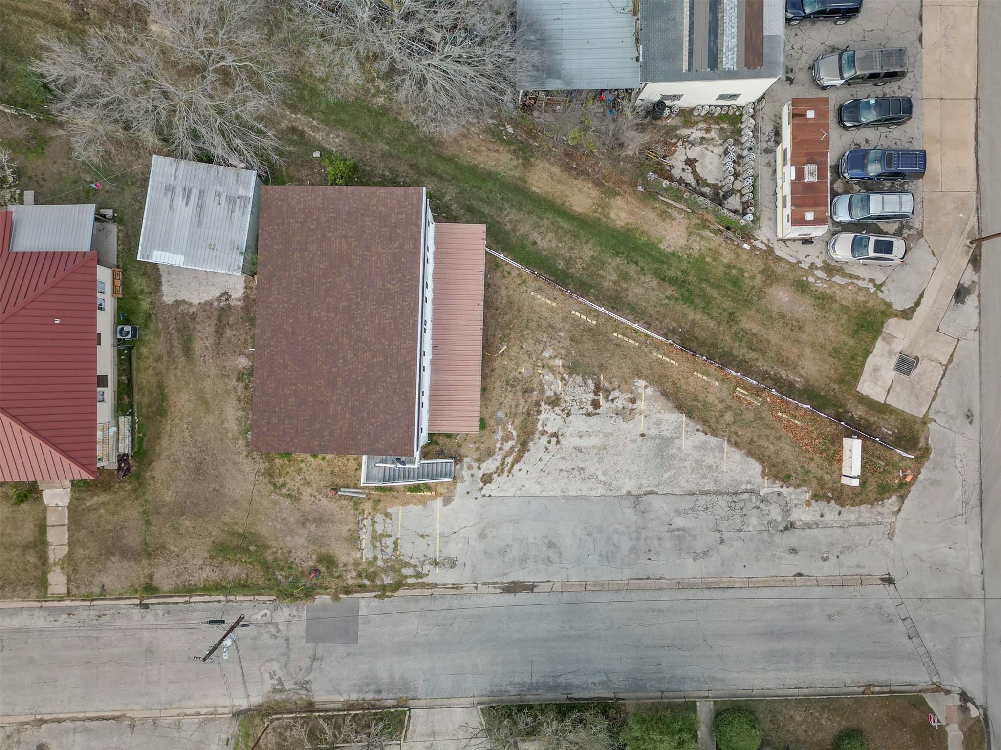 901 N Saint Joseph St, Gonzales, TX 78629