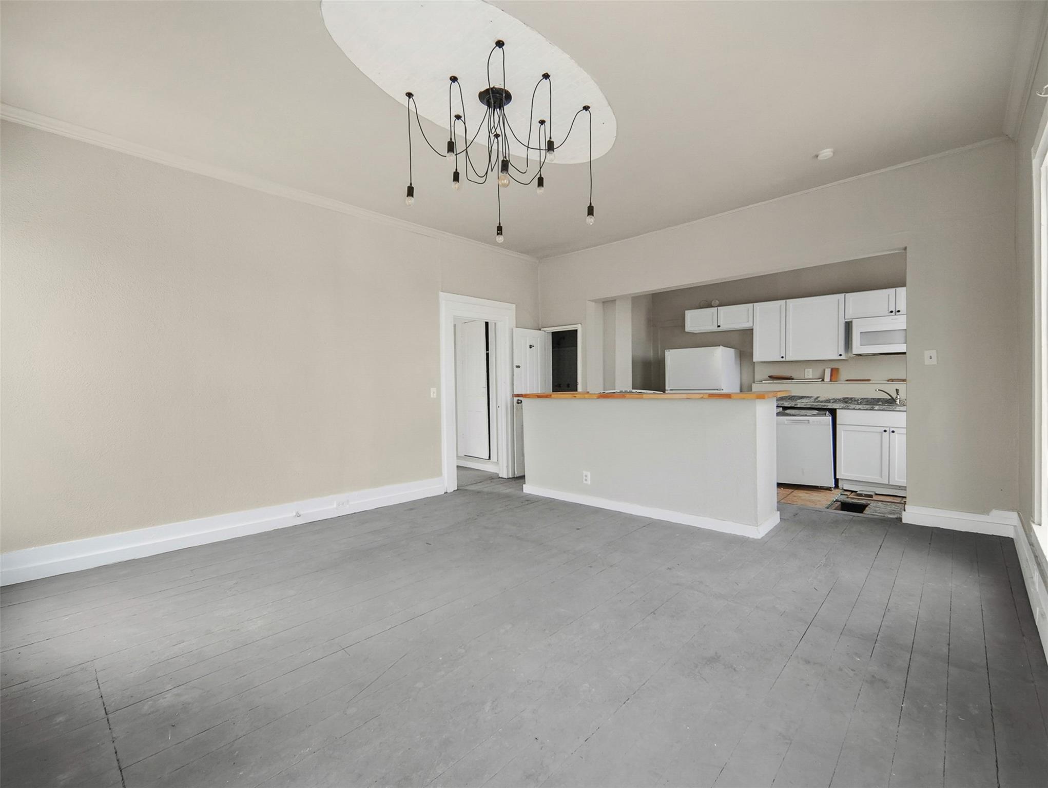 901 N Saint Joseph St, Gonzales, TX 78629