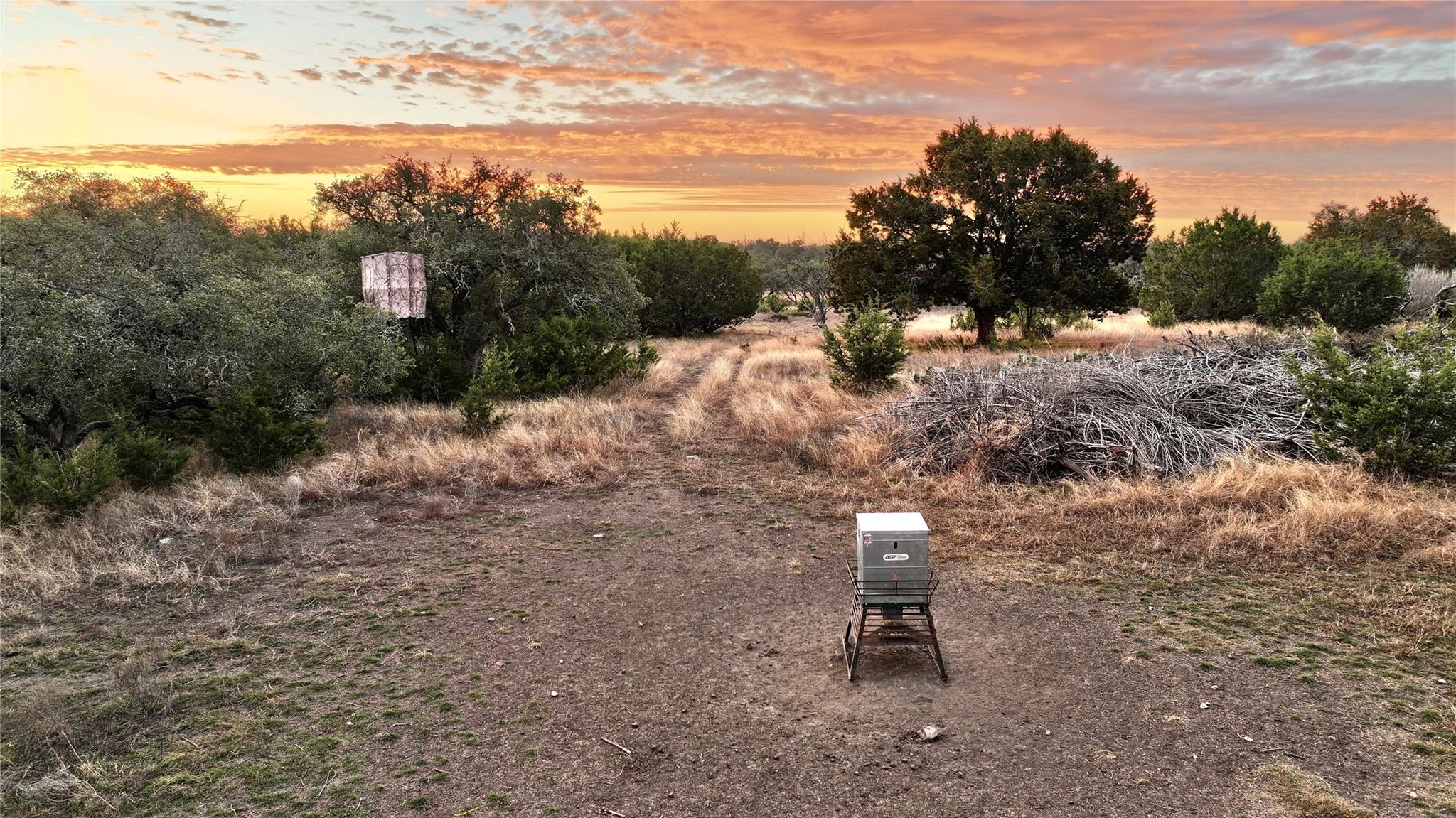 405 Heartleaf Dr, Lampasas, TX 76550