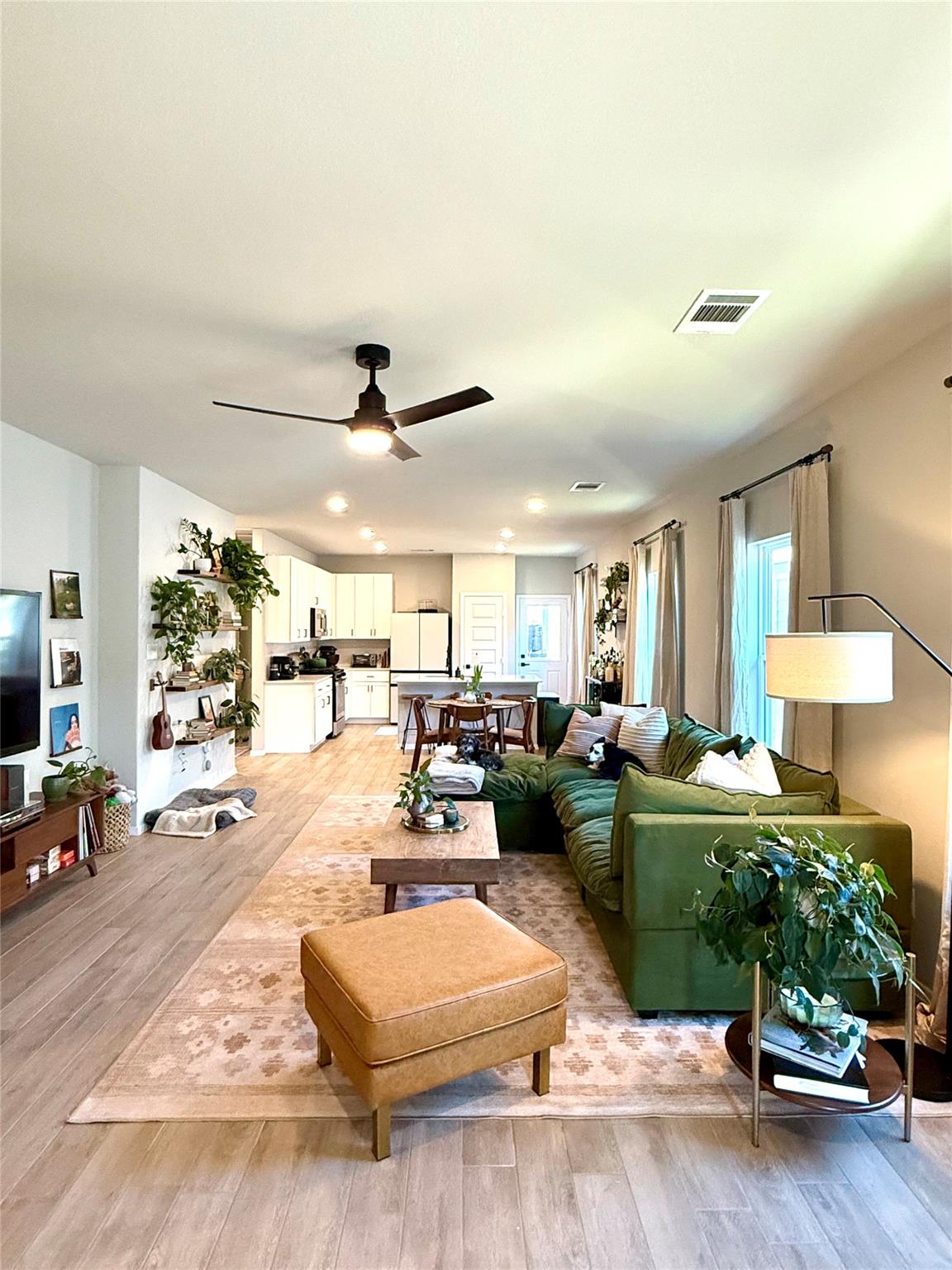 5216 Lomasso Dr, Austin, TX 78747