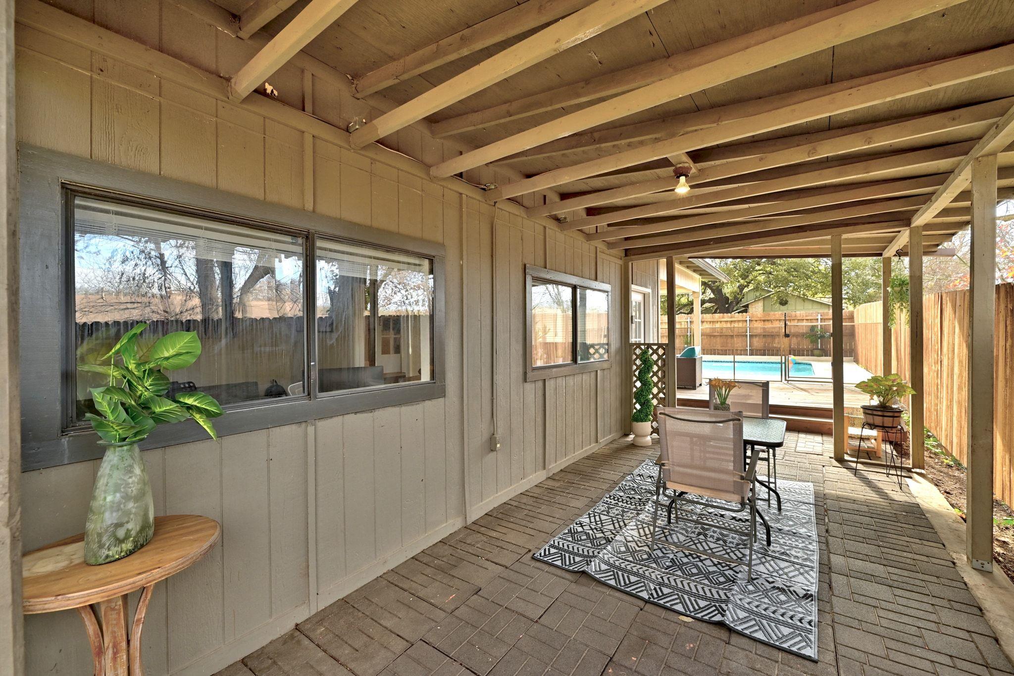 7210 Towering Oaks Dr, Austin, TX 78745