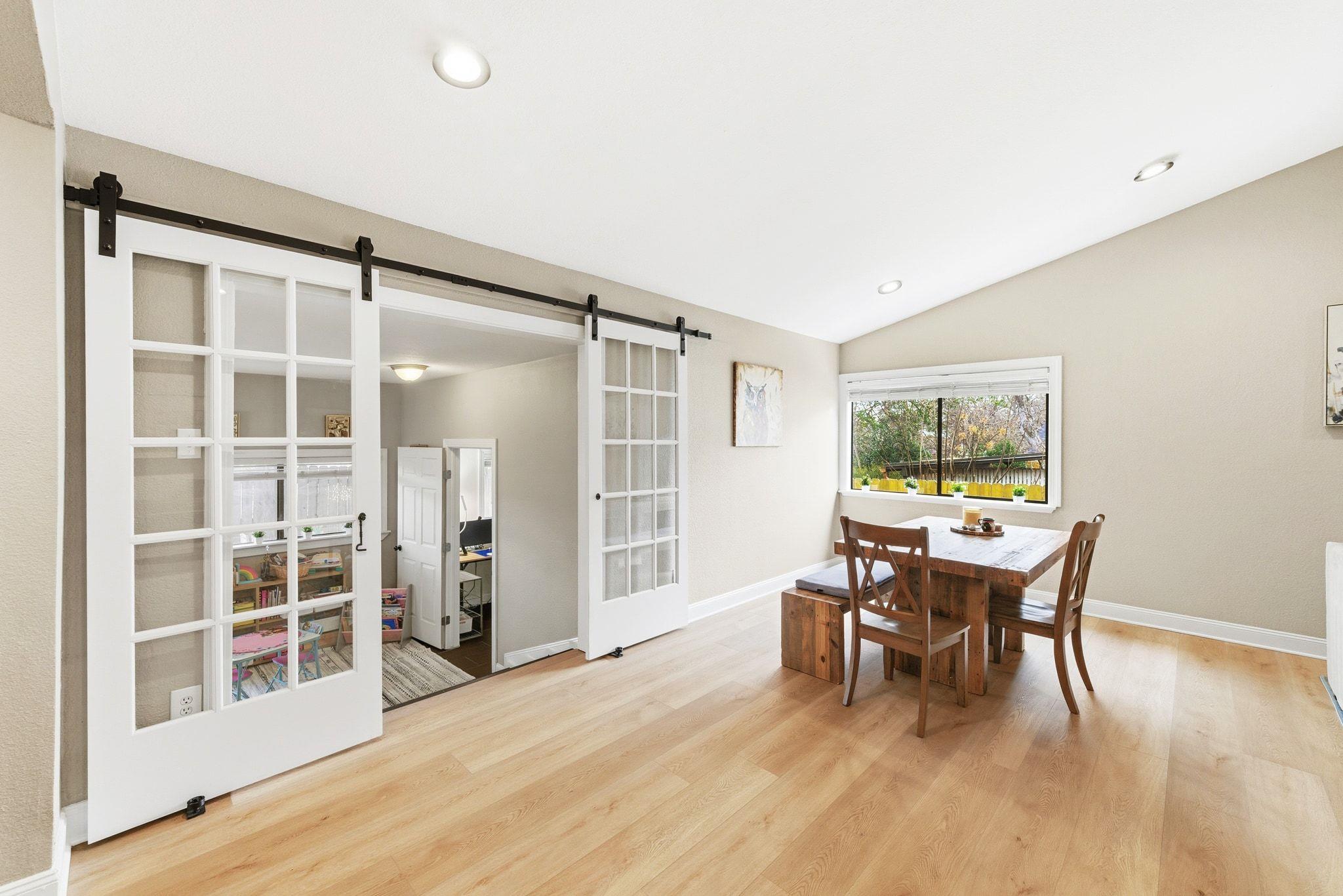 7210 Towering Oaks Dr, Austin, TX 78745