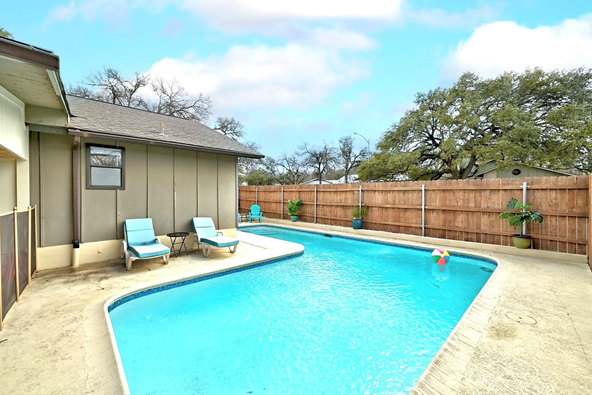 7210 Towering Oaks Dr, Austin, TX 78745