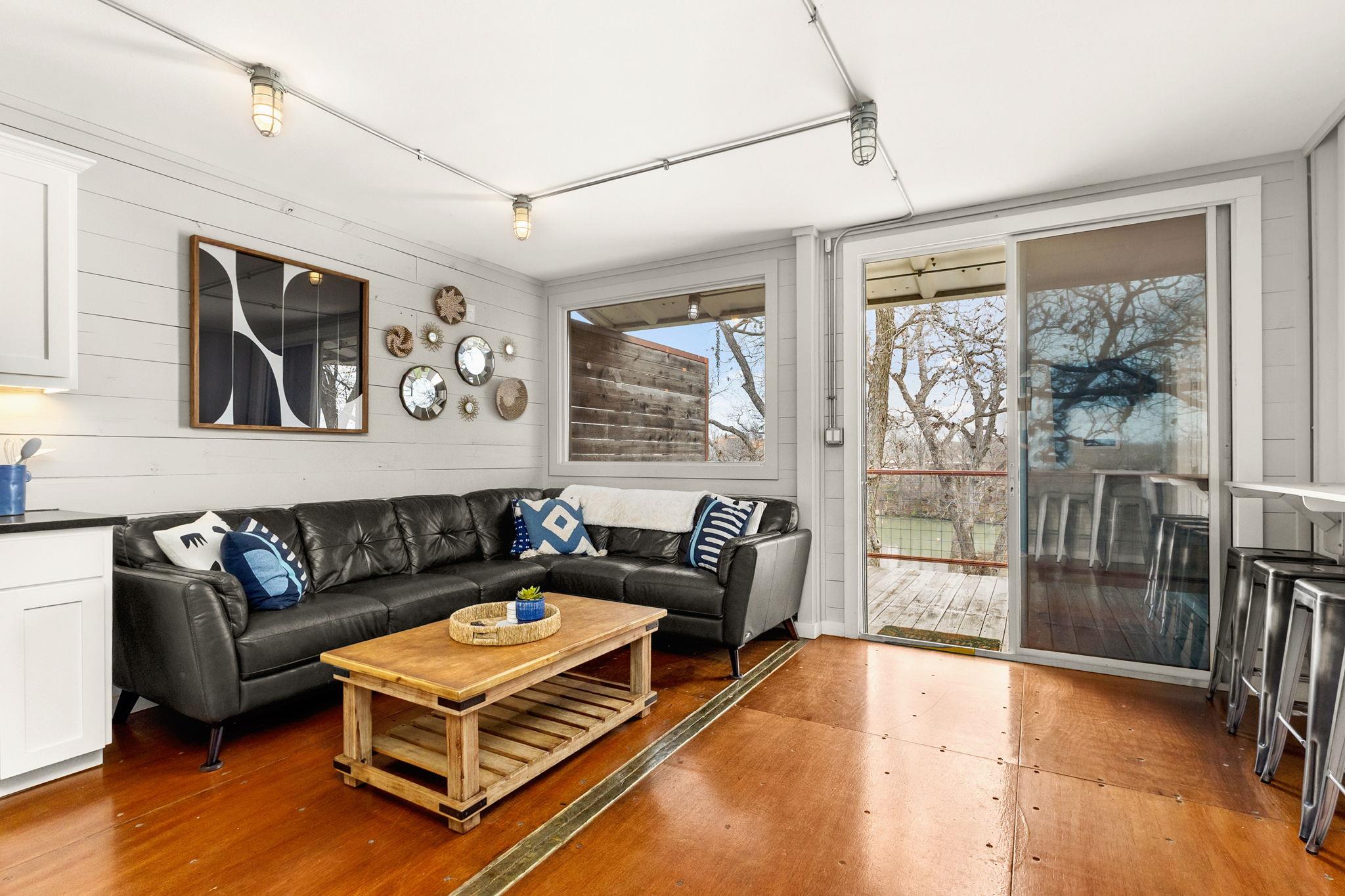 9035 Fm 725, McQueeney, TX 78123