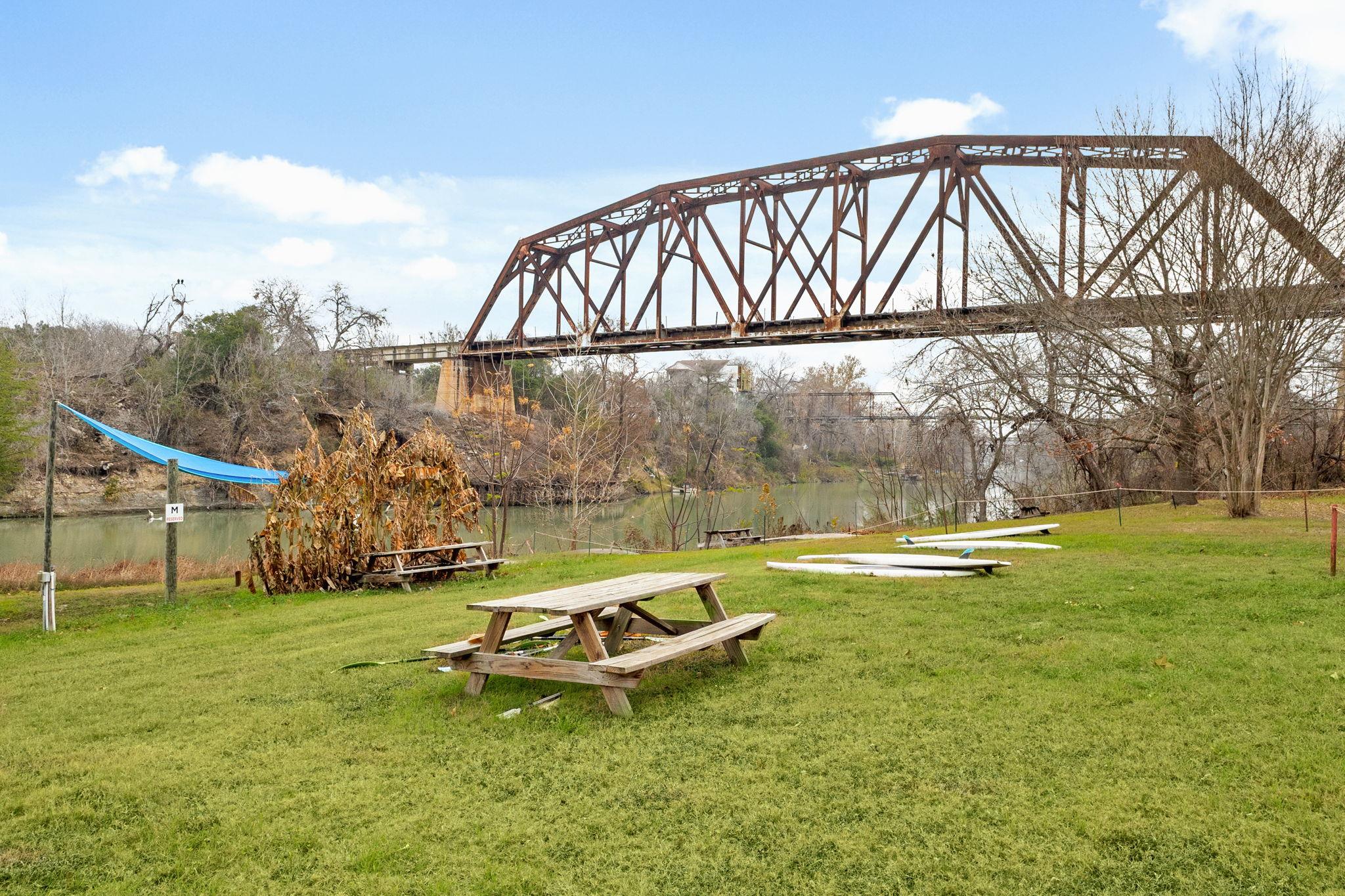 9035 Fm 725, McQueeney, TX 78123