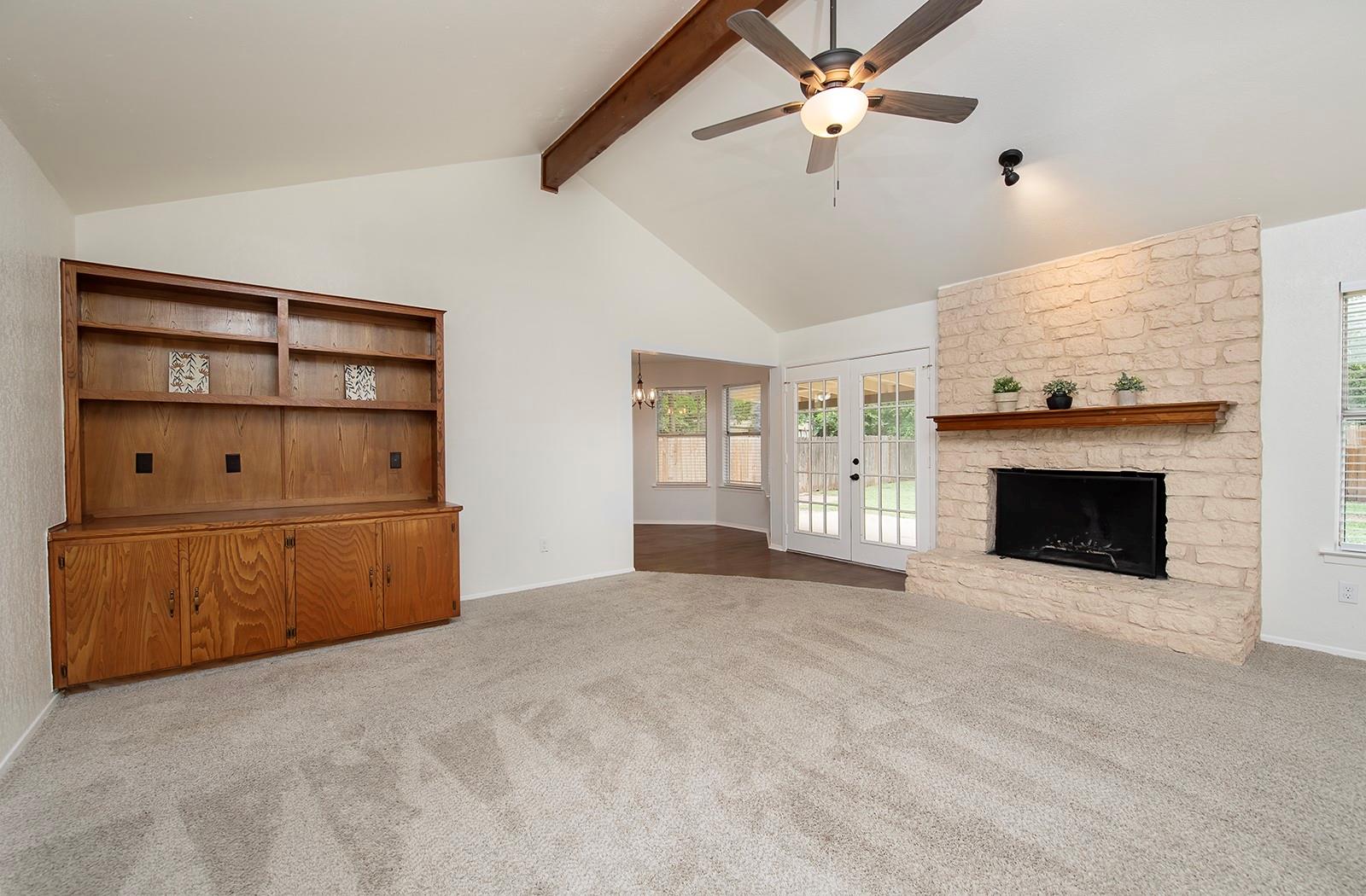 910 Garden View Dr, Georgetown, TX 78628