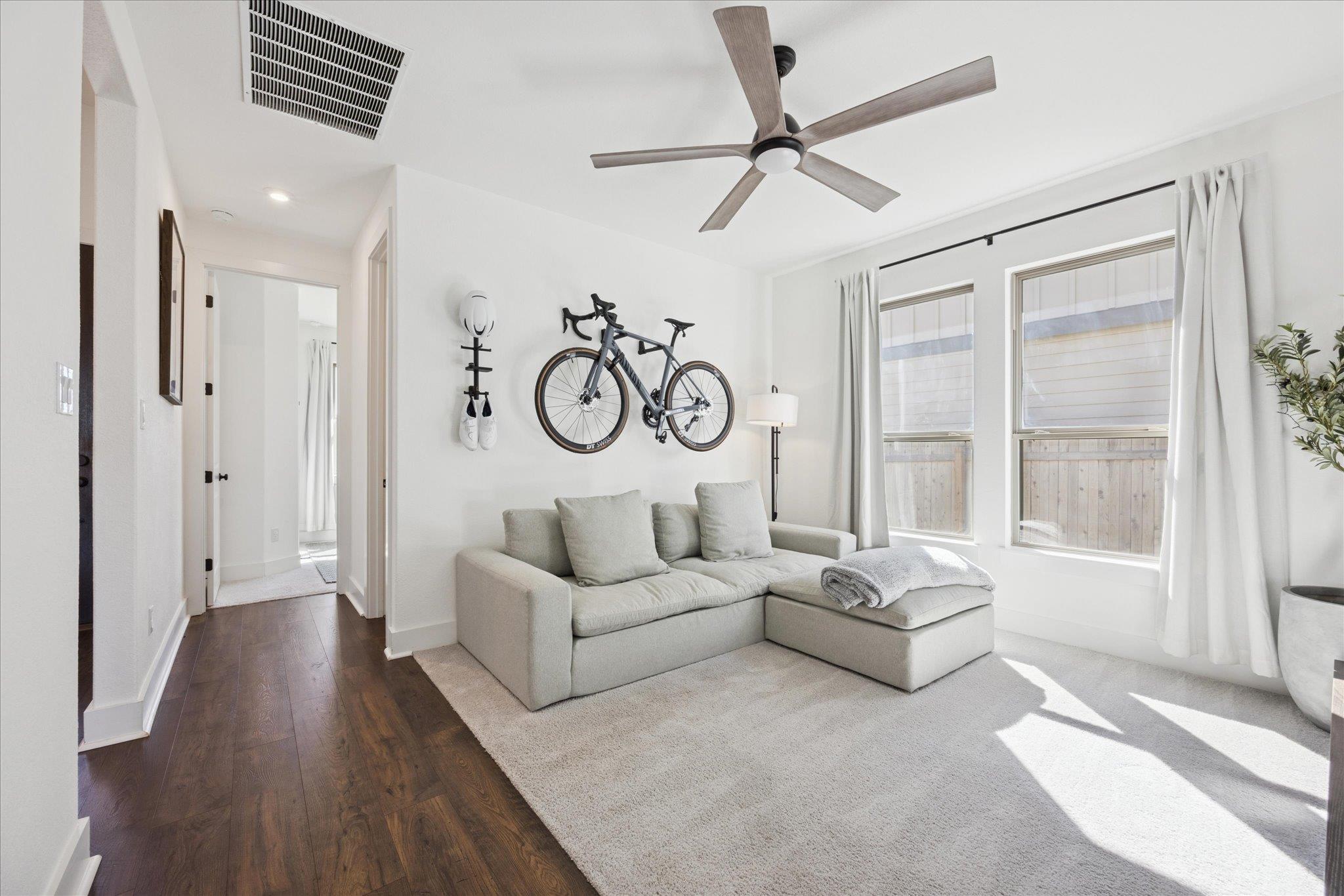 310 Westfield St, Hutto, TX 78634