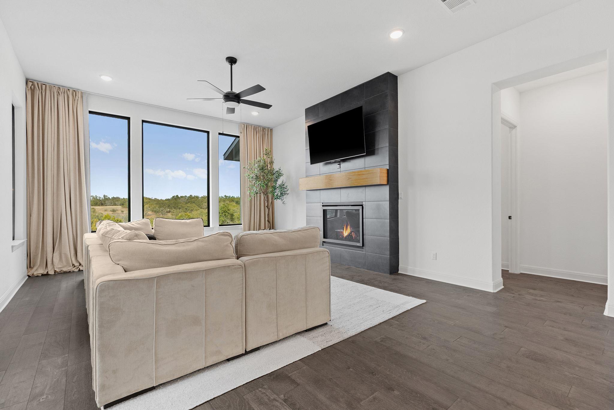 439 Wellborn Rd, Liberty Hill, TX 78642