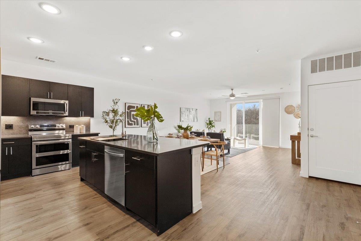 4801 Springdale Rd # 1107, Austin, TX 78723