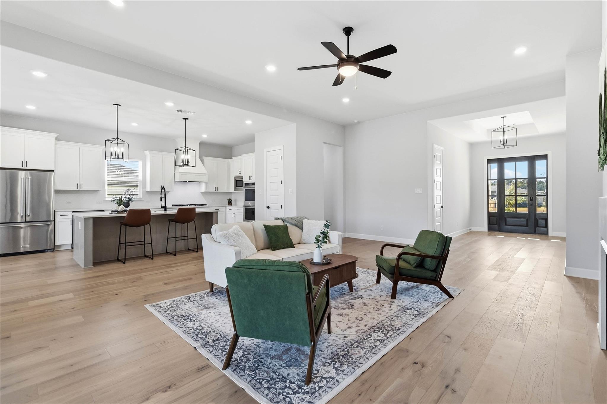 640 Prairie Clover Dr, Dripping Springs, TX 78620