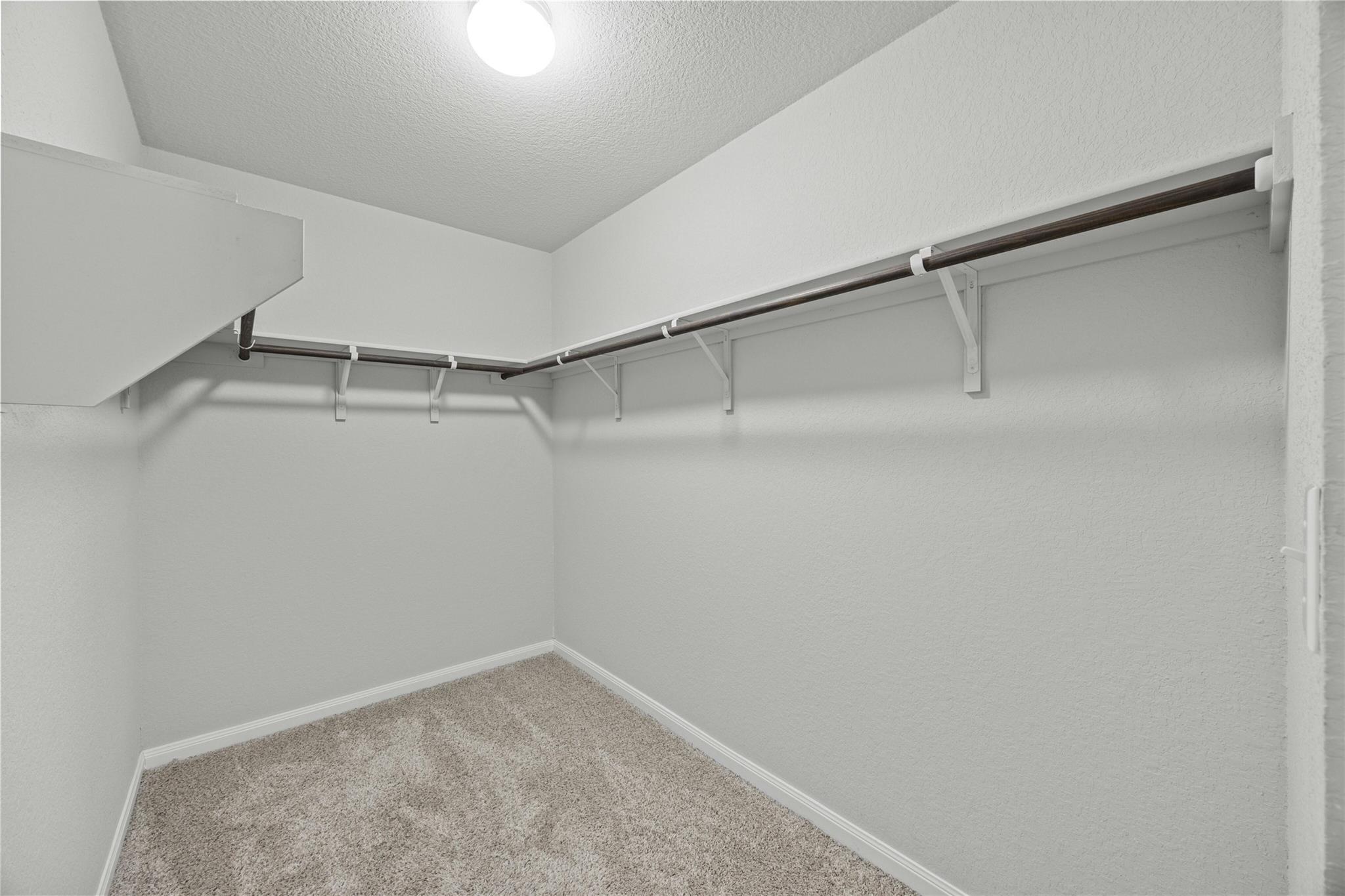 118 Rochester Ln, Hutto, TX 78634